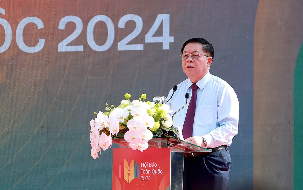 nguyen-trong-nghia-nha-bao-va-cong-luan.jpg