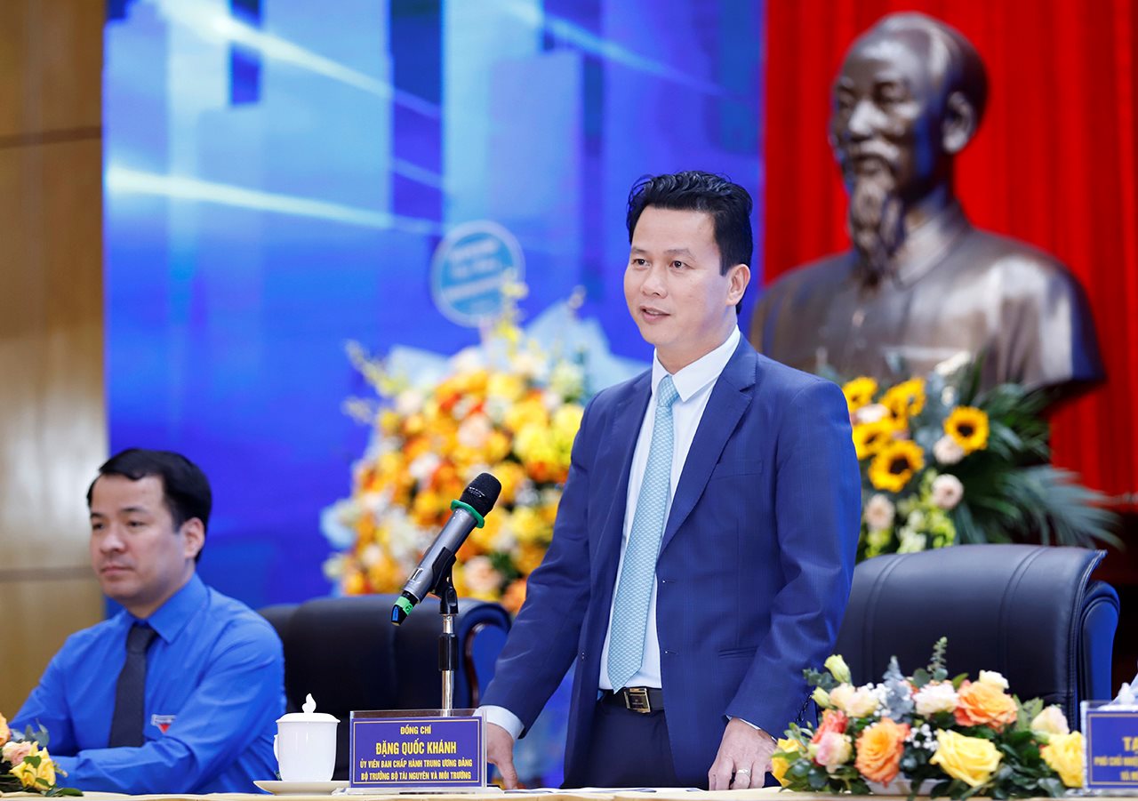 small_20240325-bo-truong-doi-thoai-tn-11(1).jpg