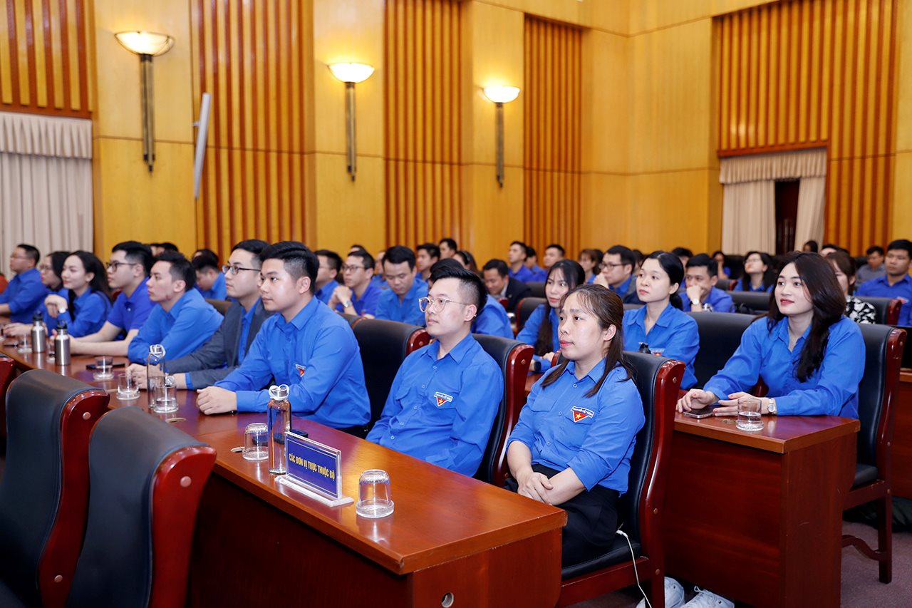 small_20240325-bo-truong-doi-thoai-tn-9.jpg