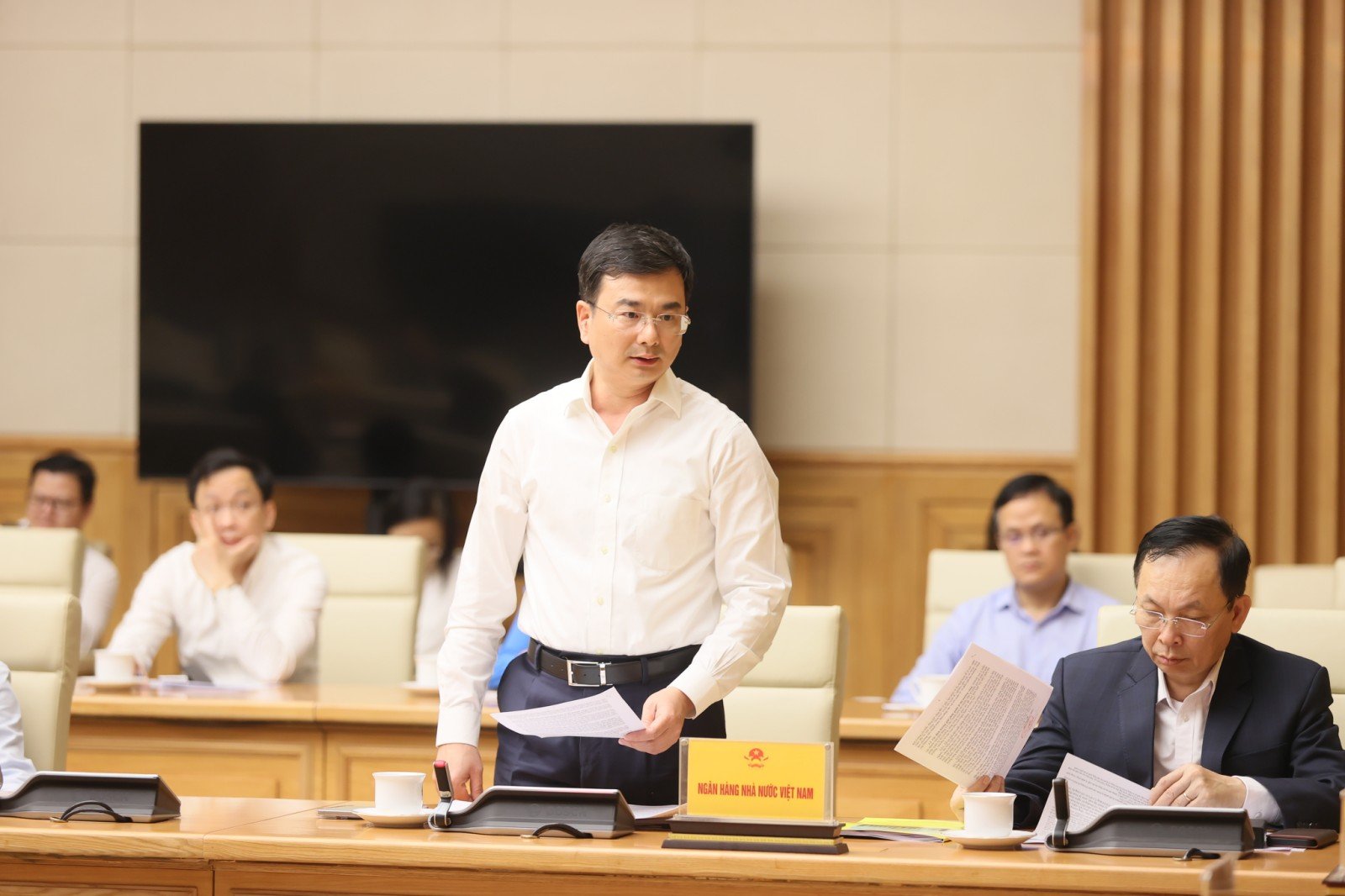 Đề xuất bỏ độc quyền vàng miếng; quyết liệt nâng hạng thị trường chứng khoán- Ảnh 4. Đề xuất bỏ độc quyền vàng miếng; quyết liệt nâng hạng thị trường chứng khoán- Ảnh 4.