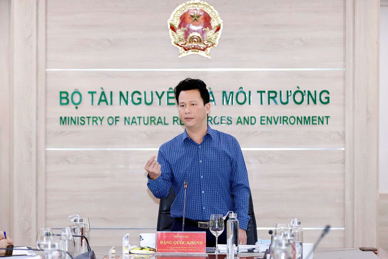 small_20240410-bcs-dang-nghe-bc-nghi-dinh-luat-dat-dai-1.jpg