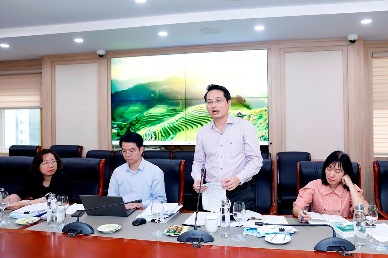 small_20240410-bcs-dang-nghe-bc-nghi-dinh-luat-dat-dai-12.jpg