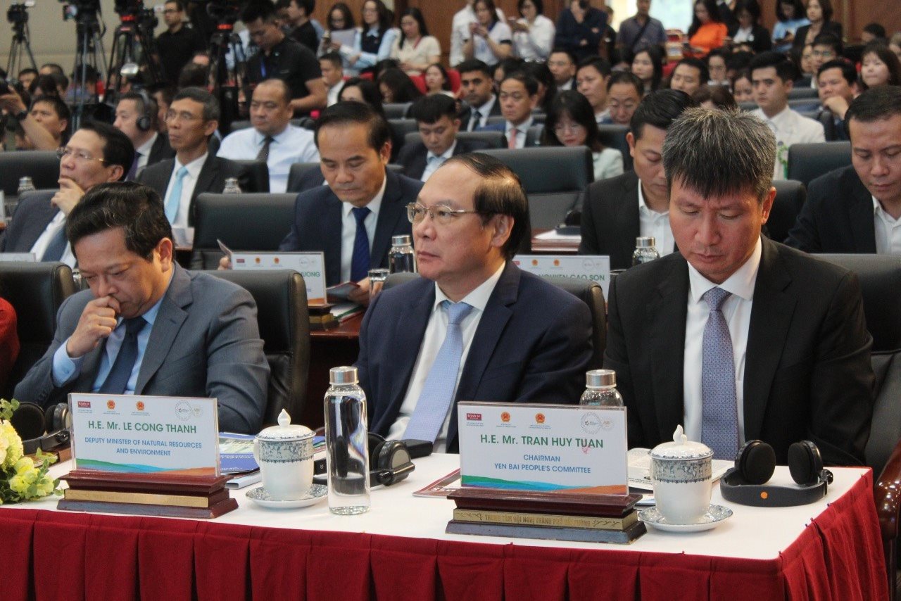thu-truong-thanh-2.jpg