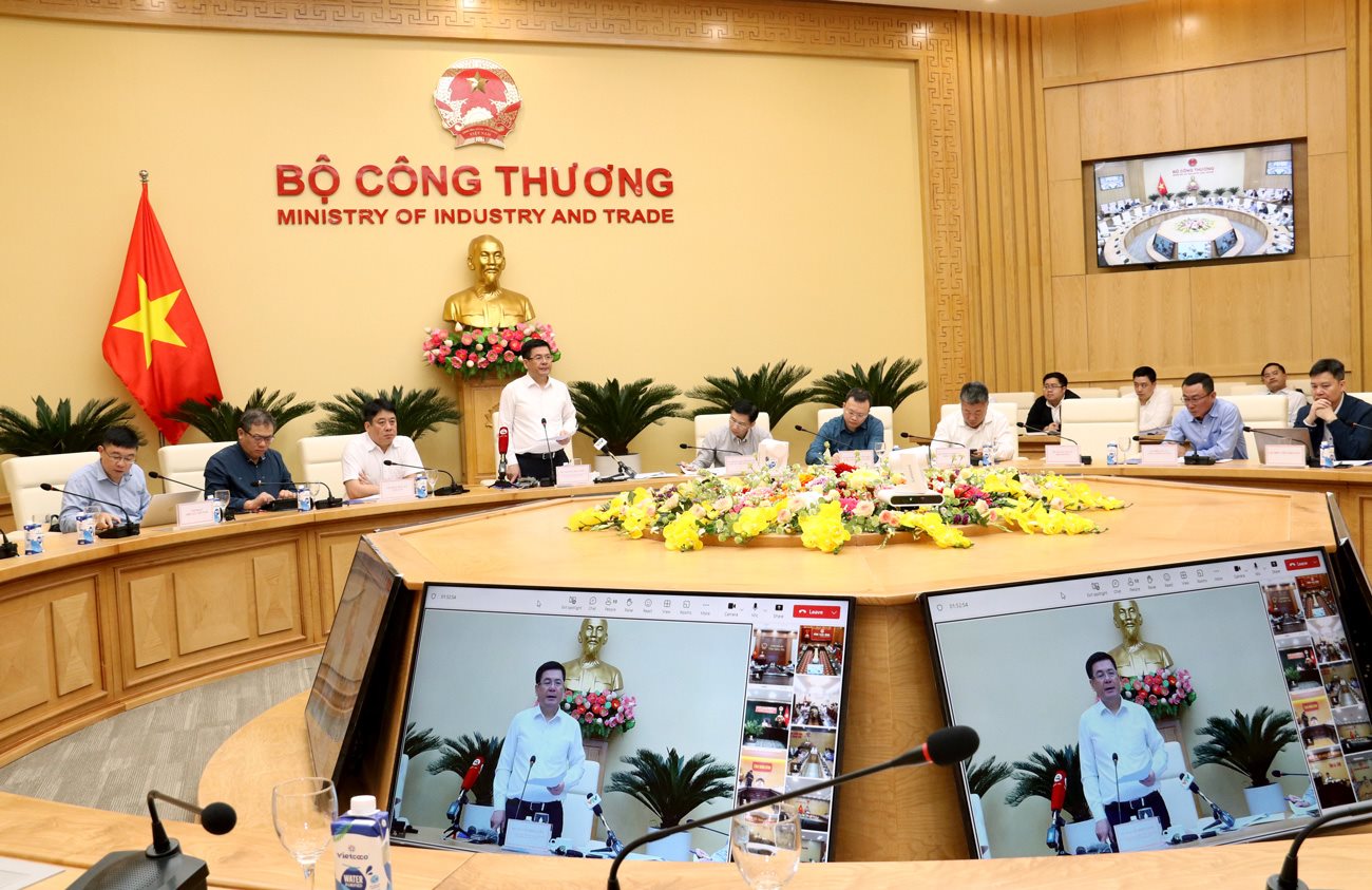 bocongthuonghopmach394243.jpg