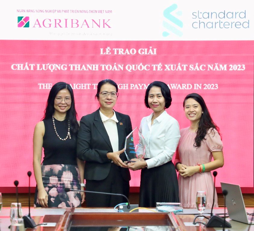 standard-chartered.jpg