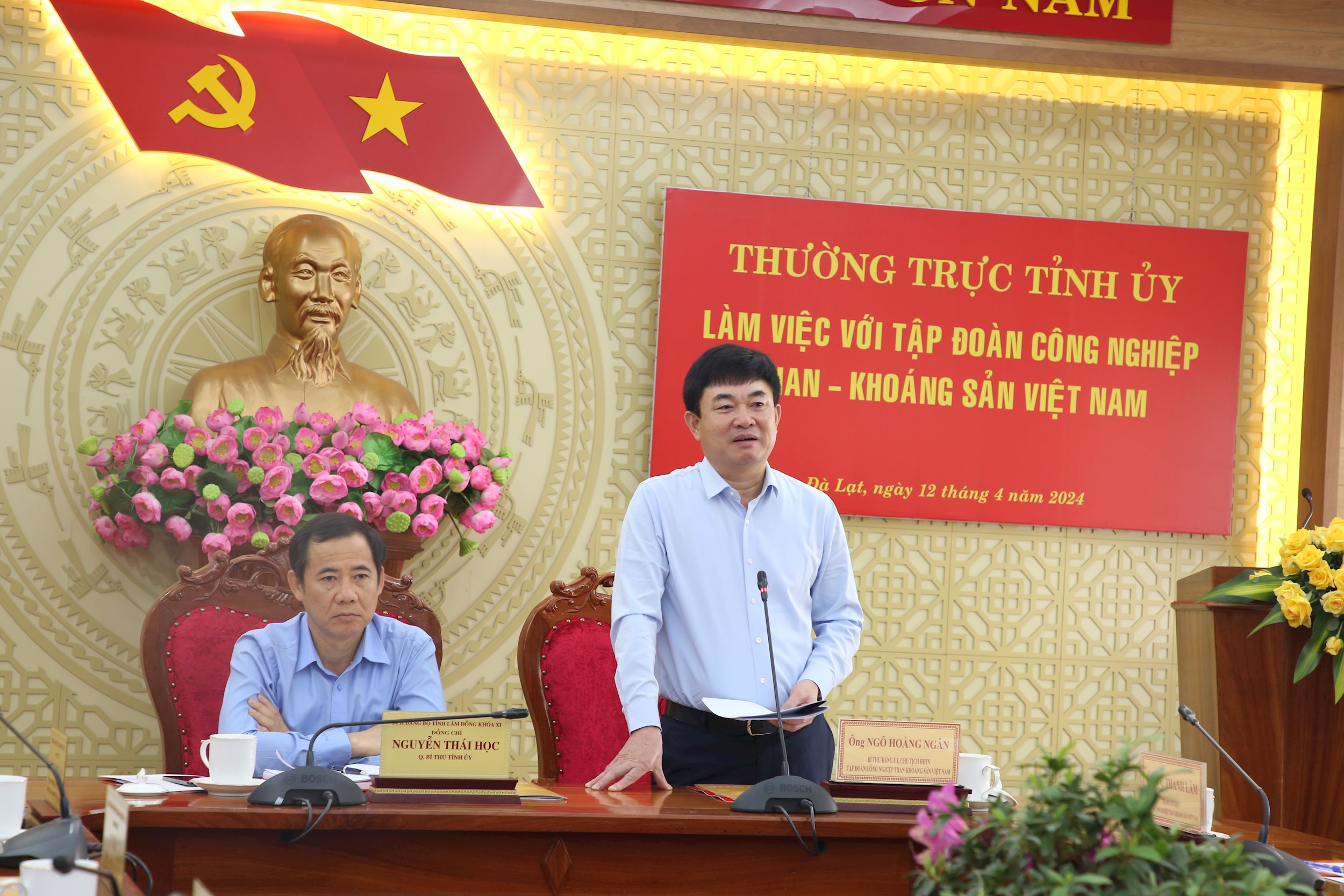 dong-chi-ngo-hoang-ngan-bi-thu-dang-uy-chu-tich-hoi-dong-thanh-vien-tkv-phat-bieu-tai-buoi-lam.jpg