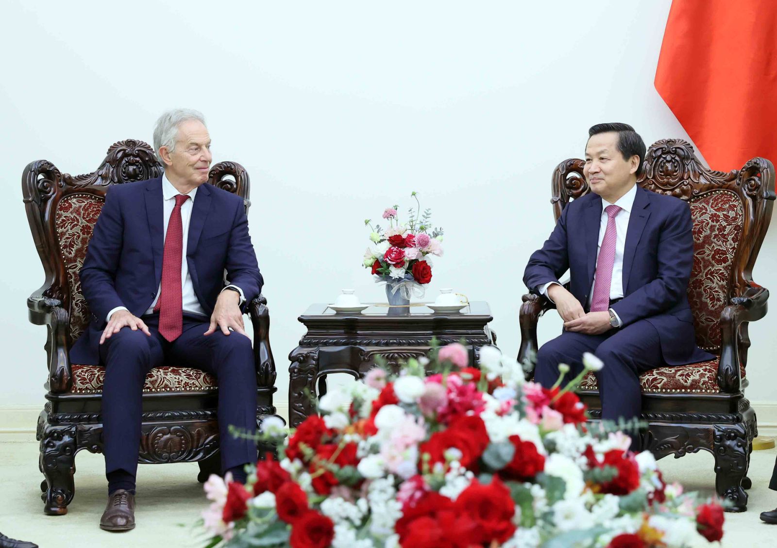 Phó Thủ tướng Lê Minh Khái tiếp cựu Thủ tướng Anh, Chủ tịch Viện TBI Tony Blair- Ảnh 2. Phó Thủ tướng Lê Minh Khái tiếp cựu Thủ tướng Anh, Chủ tịch Viện TBI Tony Blair- Ảnh 2.