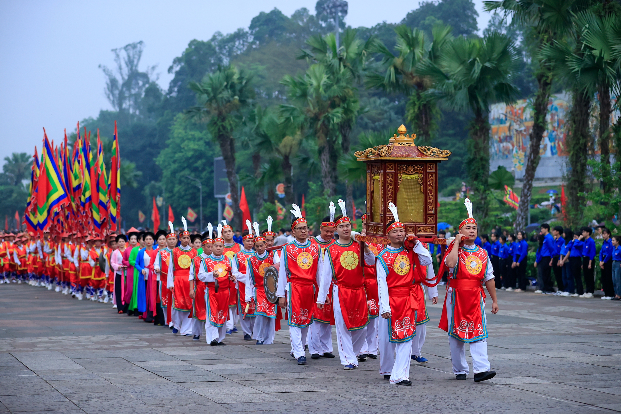 Thủ tướng Phạm Minh Chính dự lễ dâng hương ngày Giỗ Tổ Hùng Vương- Ảnh 11. Thủ tướng Phạm Minh Chính dự lễ dâng hương ngày Giỗ Tổ Hùng Vương- Ảnh 11.