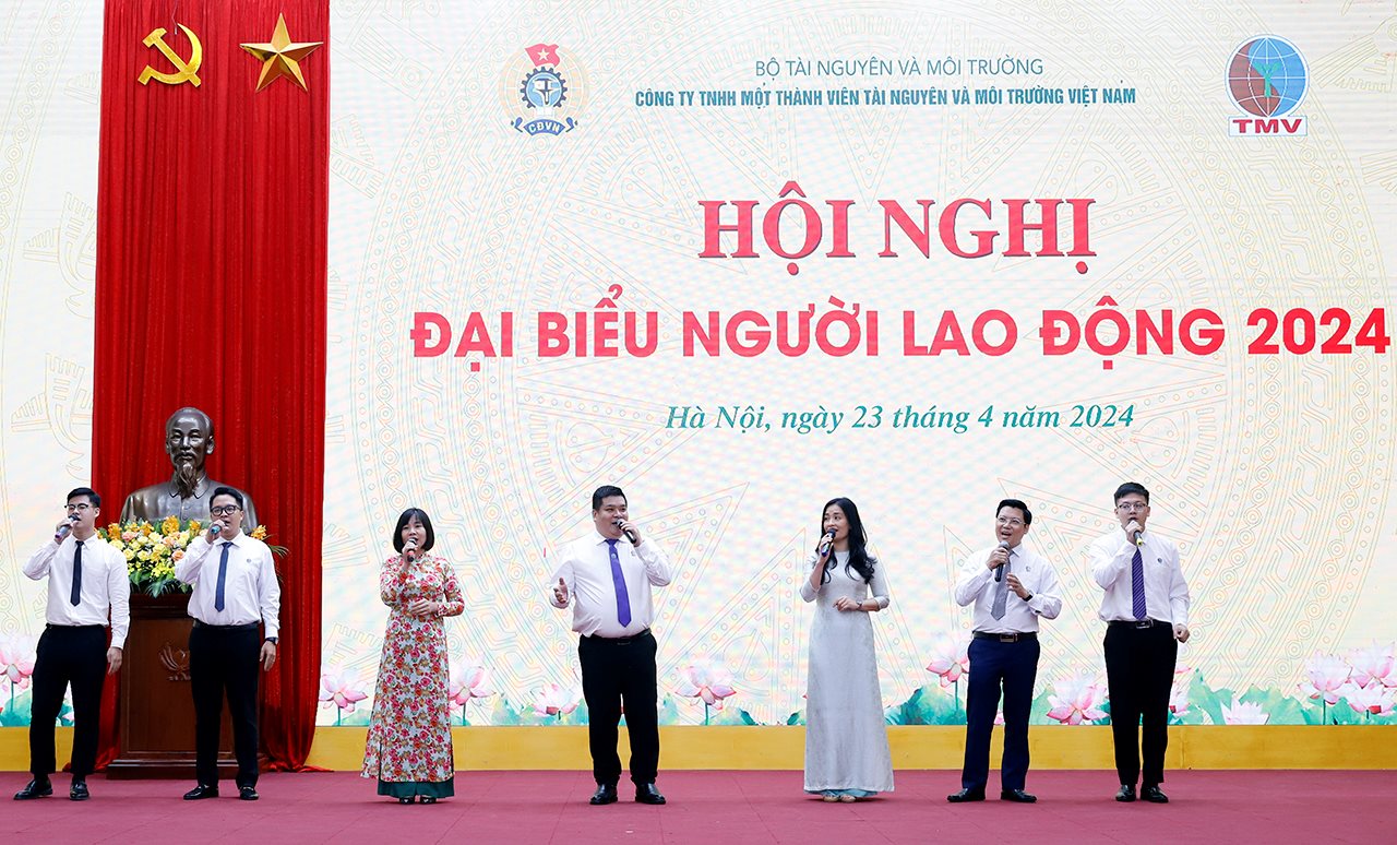 small_20240423-bo-truong-du-hn-dai-bieu-nld-cong-ty-tnmt-5.jpg