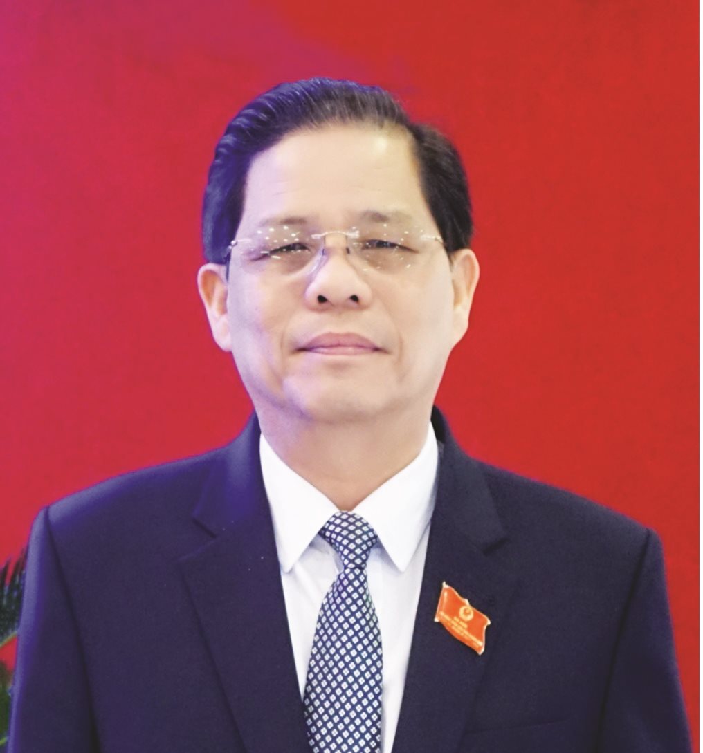 anh-1-ong-nguyen-tan-tuan-chu-tich-ubnd-tinh-khanh-hoa.jpg