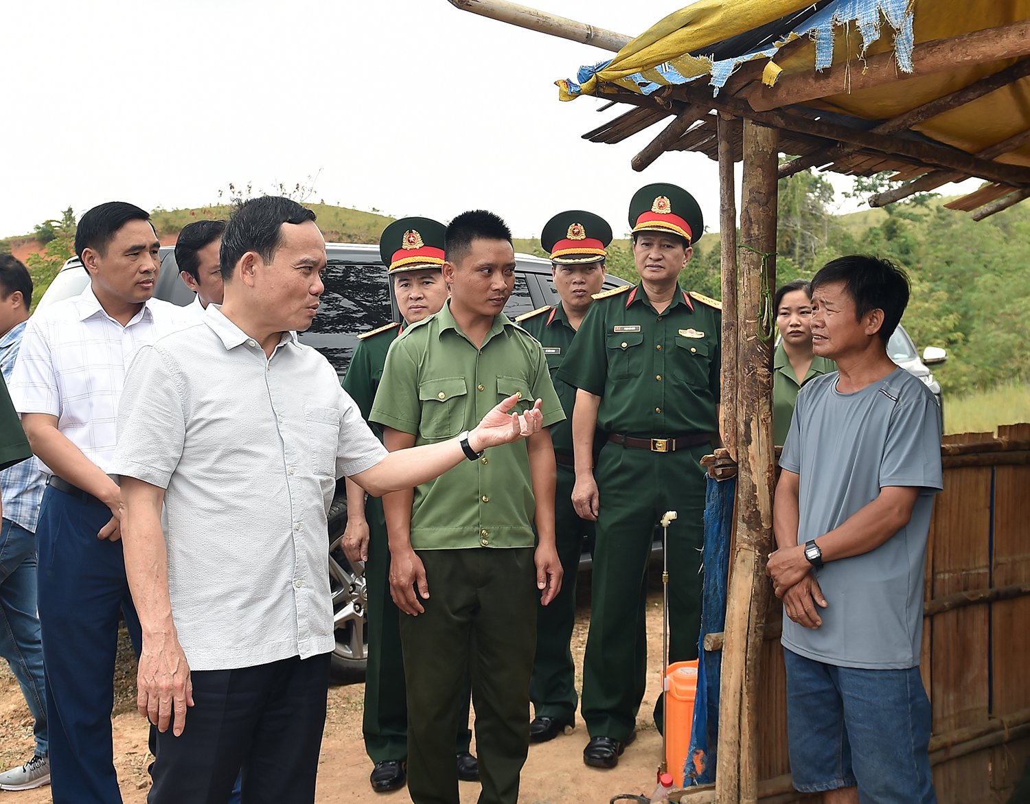 Phó Thủ tướng Trần Lưu Quang khảo sát công tác quản lý, bảo vệ, phòng cháy rừng tại Kon Tum- Ảnh 4. Phó Thủ tướng Trần Lưu Quang khảo sát công tác quản lý, bảo vệ, phòng cháy rừng tại Kon Tum- Ảnh 4.