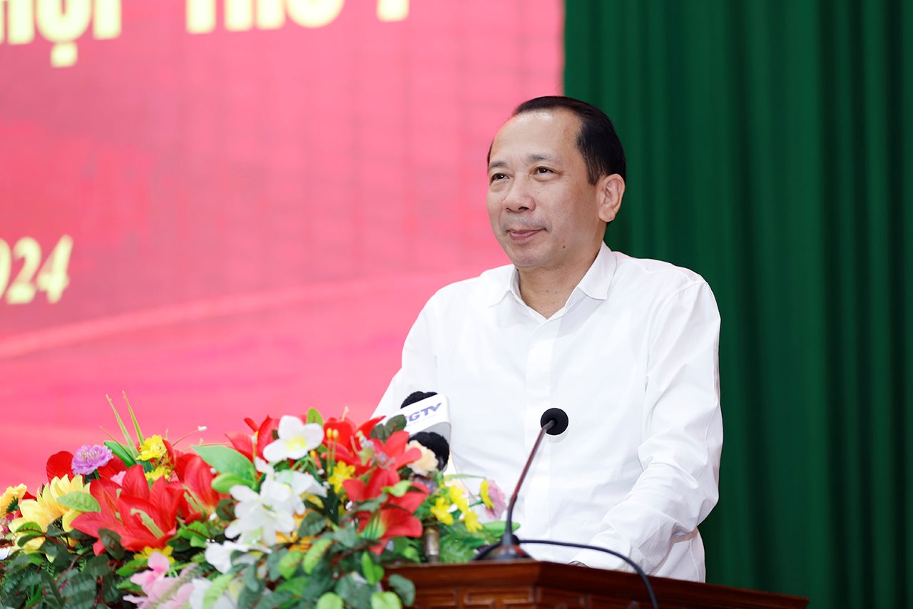 small_20240510-bo-truong-tiep-xuc-cu-tri-11.jpg