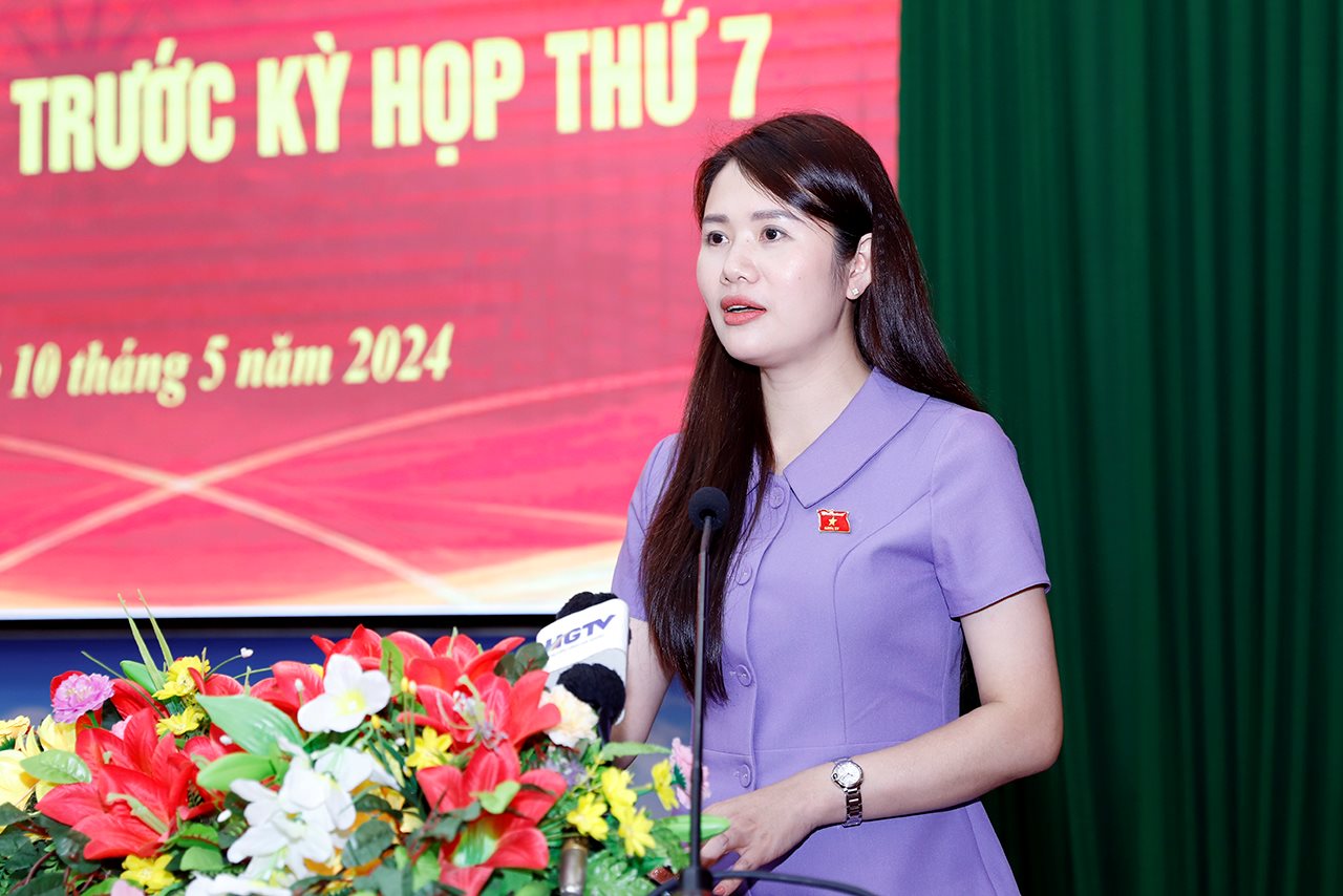 small_20240510-bo-truong-tiep-xuc-cu-tri-3.jpg