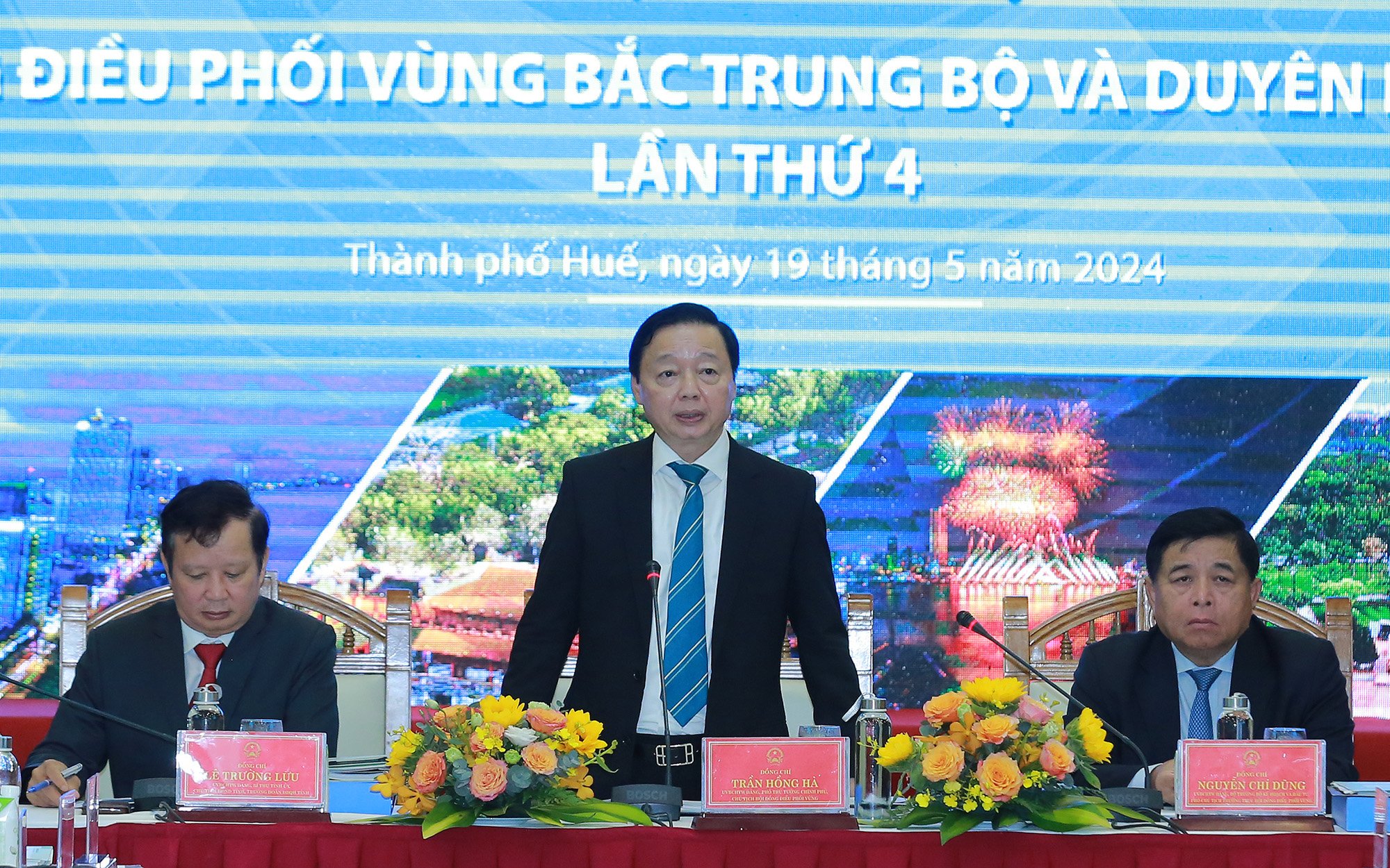 Ưu tiên các dự án kết nối liên vùng, hạ tầng năng lượng tái tạo- Ảnh 1. Ưu tiên các dự án kết nối liên vùng, hạ tầng năng lượng tái tạo- Ảnh 1.