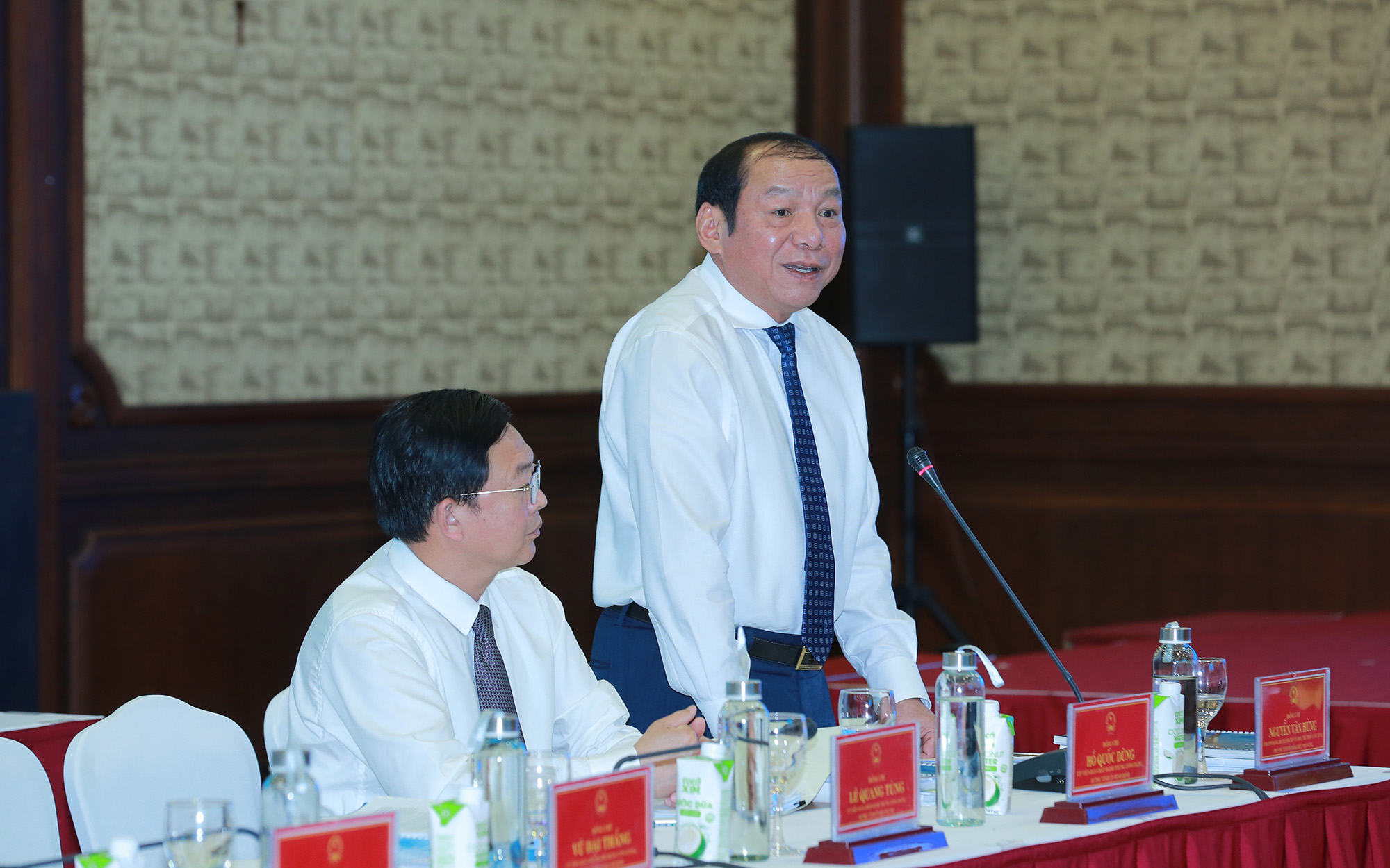 Ưu tiên các dự án kết nối liên vùng, hạ tầng năng lượng tái tạo- Ảnh 4. Ưu tiên các dự án kết nối liên vùng, hạ tầng năng lượng tái tạo- Ảnh 4.