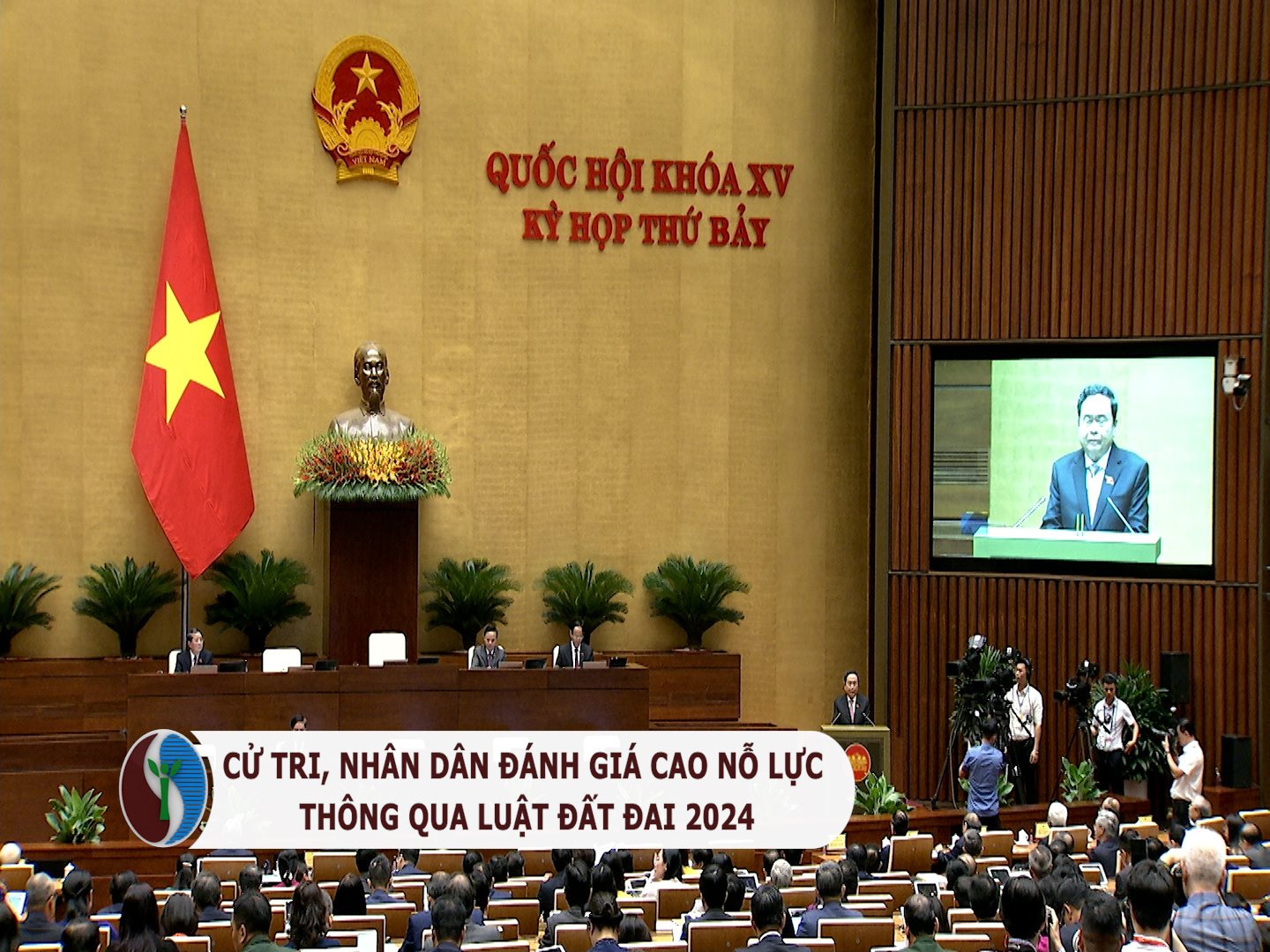 bia-khai-mac-quoc-hoi.jpg