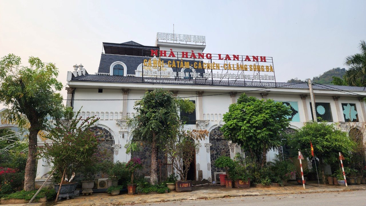 lchau-cty-lan-anh-chiem-dat-cong-5-.jpg