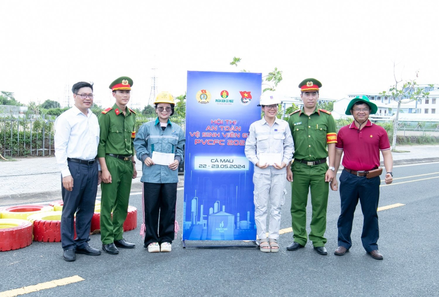 hoi-thi-an-toan-ve-sinh-vien-gioi-chin-thuc-khep-lai-thanh-cong-tot-dep-tao-tinh-than-hung-khoi-hang-say-lao-dong-cho-cbcnv-nguoi-lao-dong-tai-pvcfc20240524175130.jpg