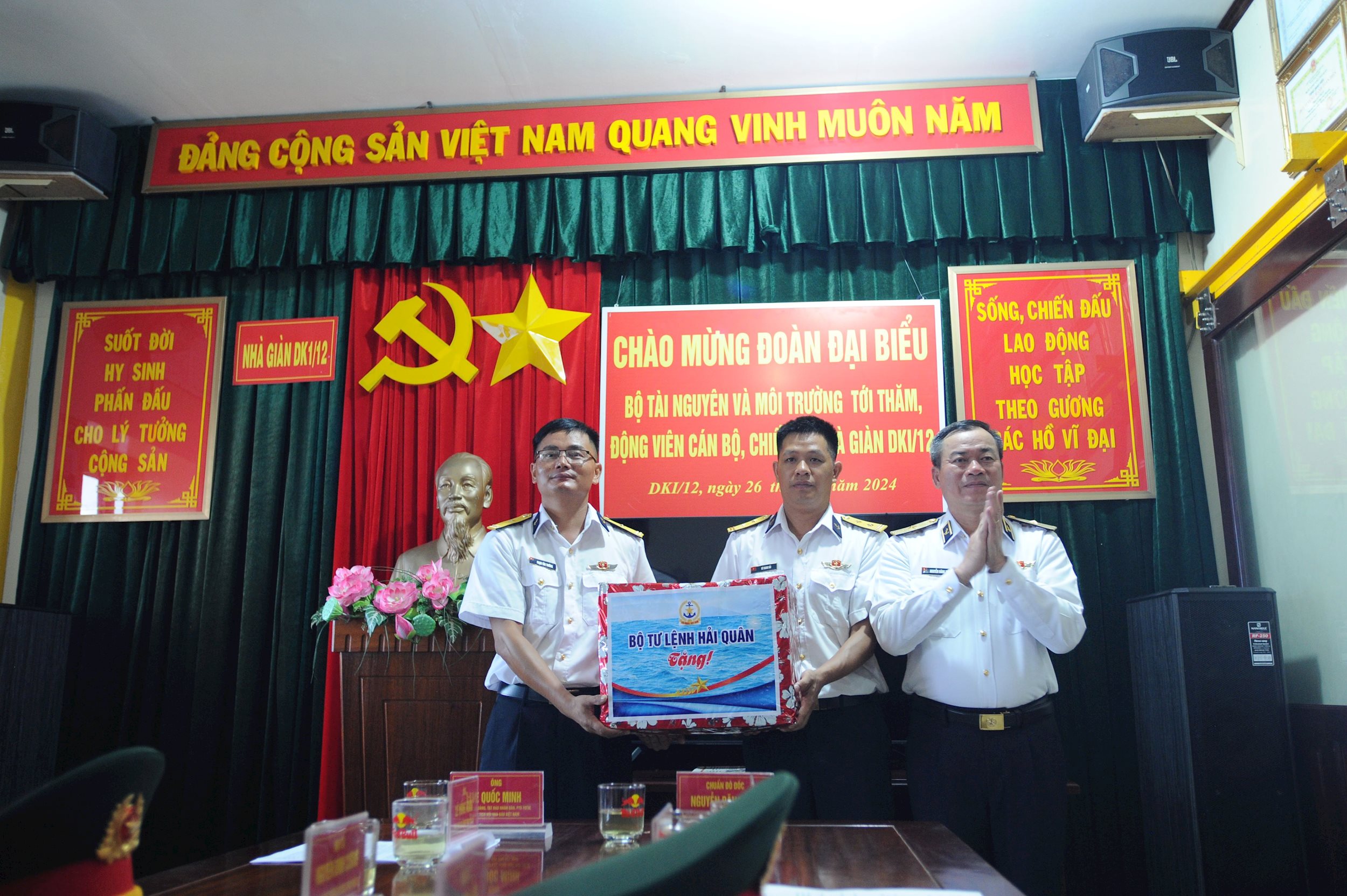 anh-4.5.jpg