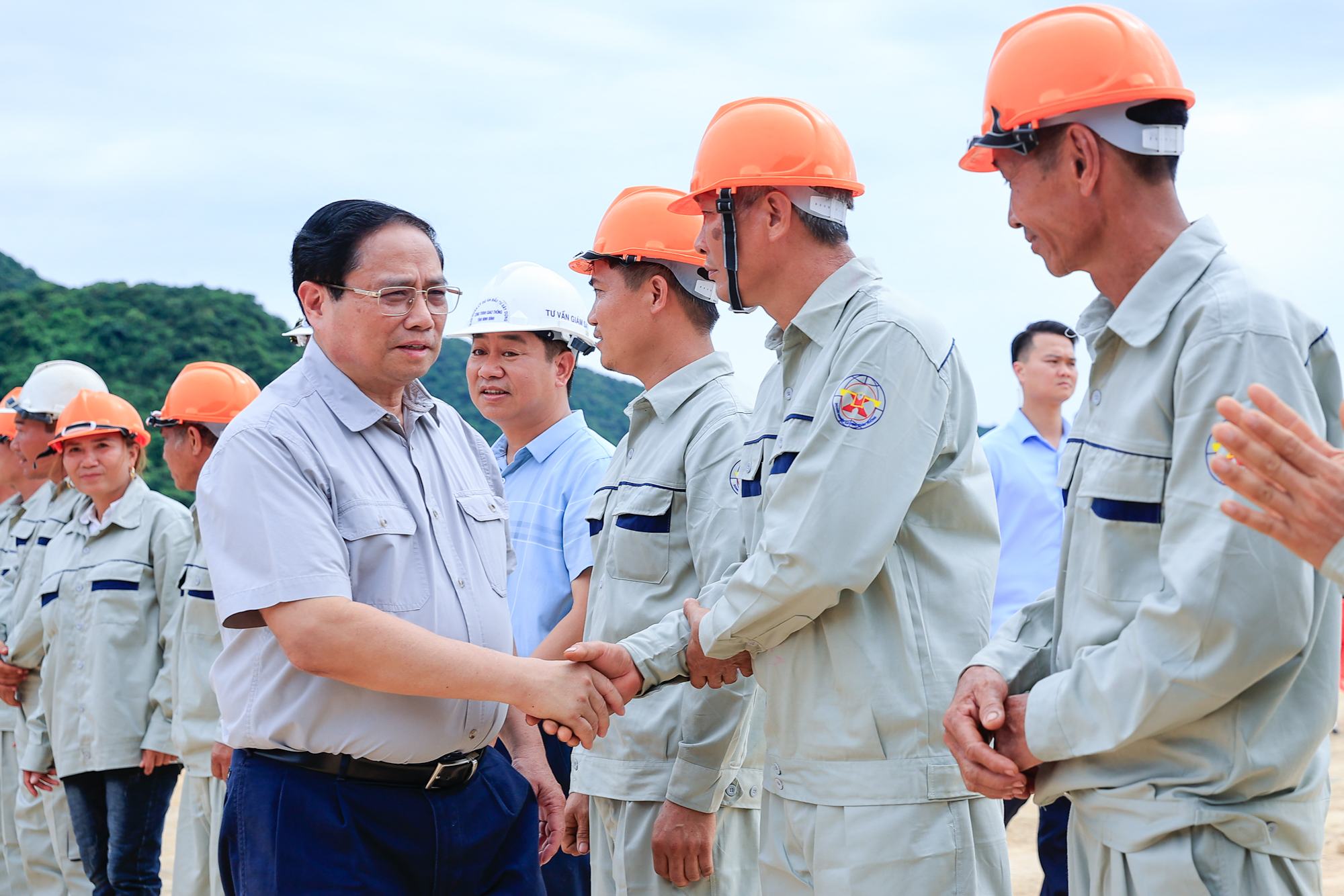 Thủ tướng Phạm Minh Chính khảo sát một số cơ sở, công trình trọng điểm tại Ninh Bình- Ảnh 9. Thủ tướng Phạm Minh Chính khảo sát một số cơ sở, công trình trọng điểm tại Ninh Bình- Ảnh 9.