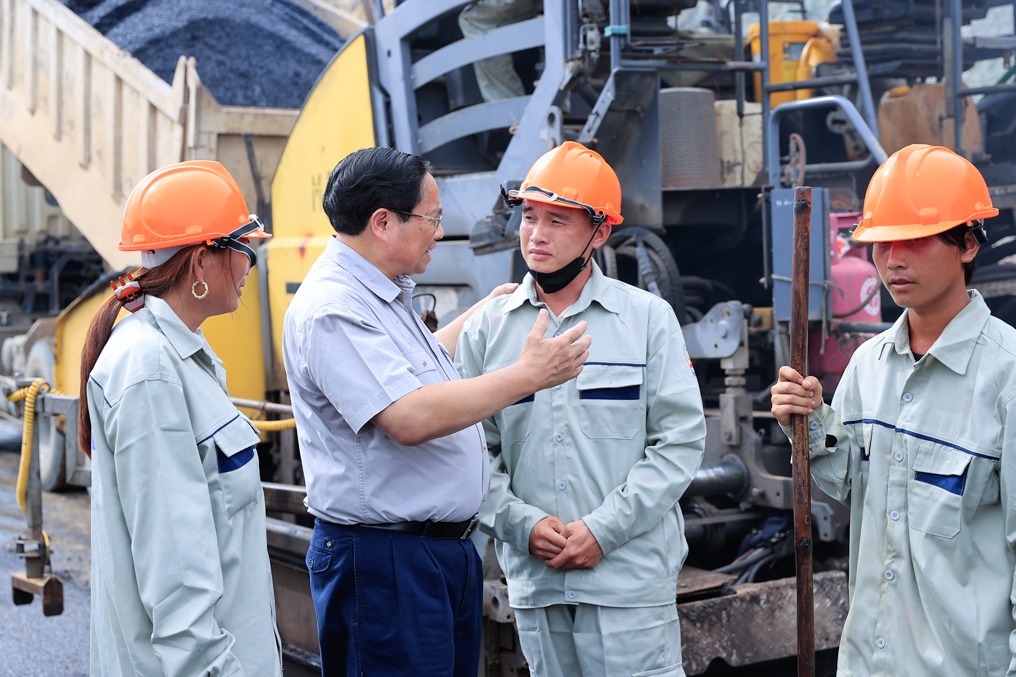 Thủ tướng Phạm Minh Chính khảo sát một số cơ sở, công trình trọng điểm tại Ninh Bình- Ảnh 10. Thủ tướng Phạm Minh Chính khảo sát một số cơ sở, công trình trọng điểm tại Ninh Bình- Ảnh 10.
