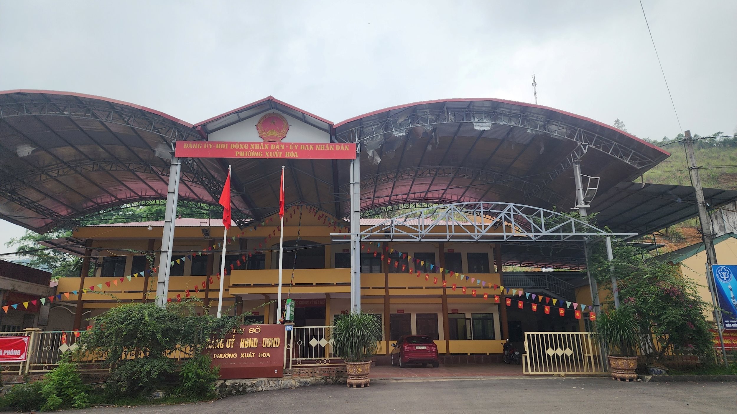 bkan-tru-so-ubnd-phuong-xuat-hoa.jpg