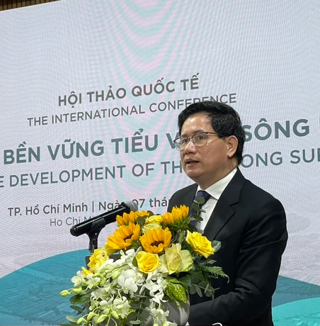 ts.-nguyen-huu-huyen-vu-truong-vu-hop-tac-quoc-te-thuoc-bo-tu-phap-phat-bieu-tai-hoi-thao-khoa-hoc-quoc-te-phat-trien-ben-vung-tieu-vung-song-mekong-ngay-7-6.png