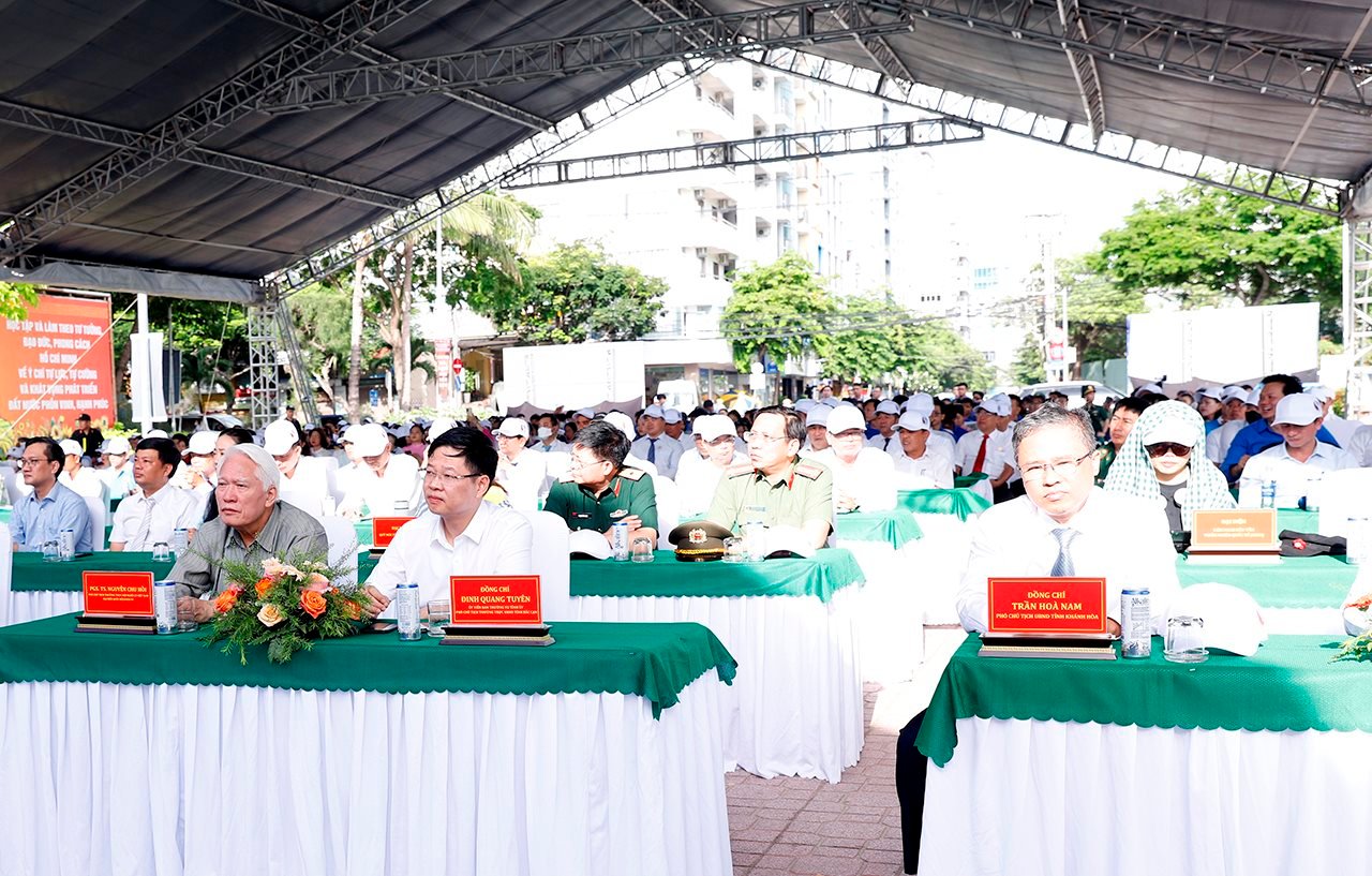 small_20240610-meeting_10.jpg