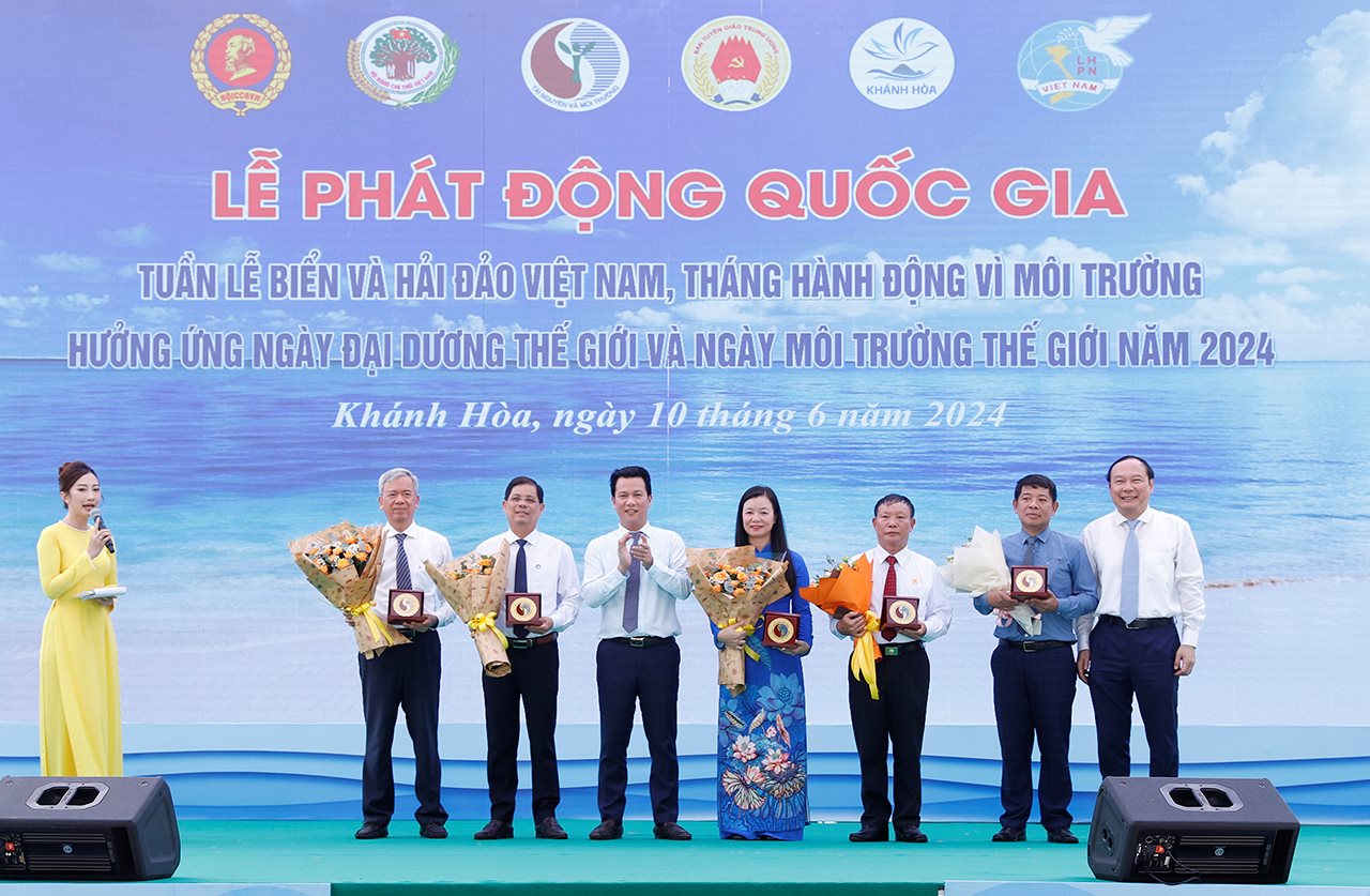 small_20240610-meeting_17.jpg