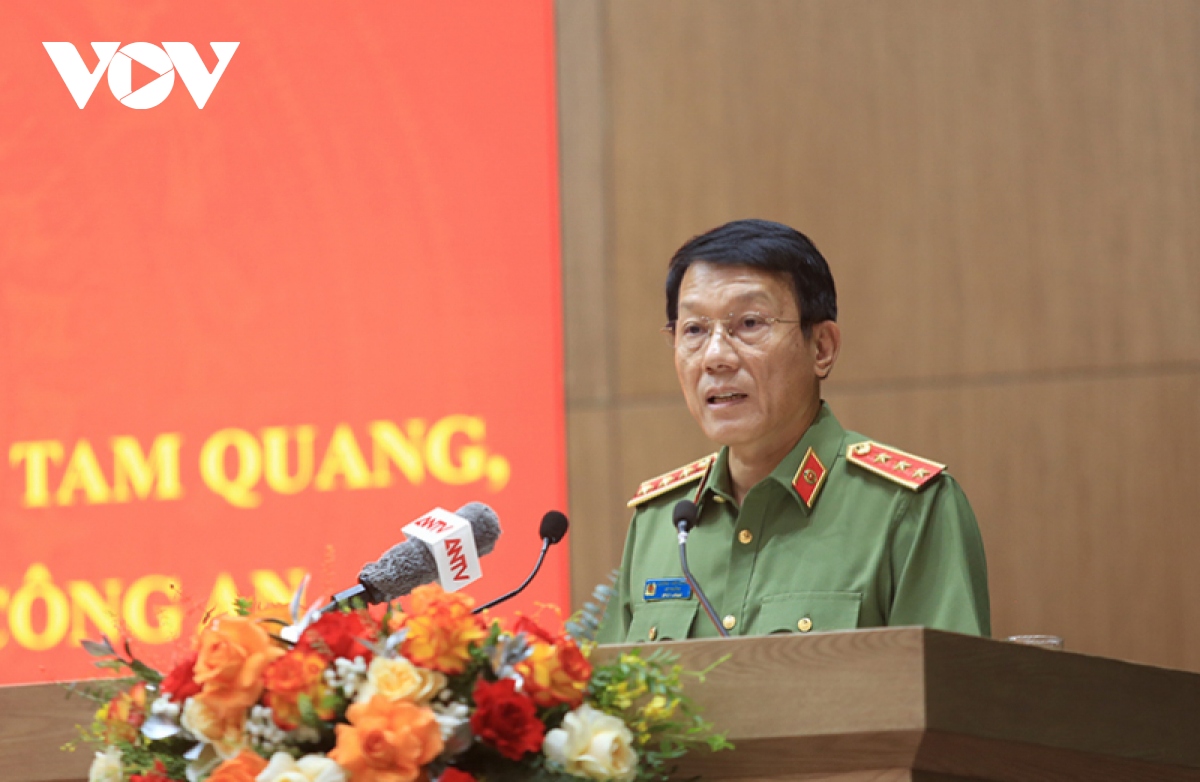chủ tịch nước tô lâm bàn giao công tác với bộ trưởng công an lương tam quang hình ảnh 3 chu tich nuoc to lam ban giao cong tac voi bo truong cong an luong tam quang hinh anh 3