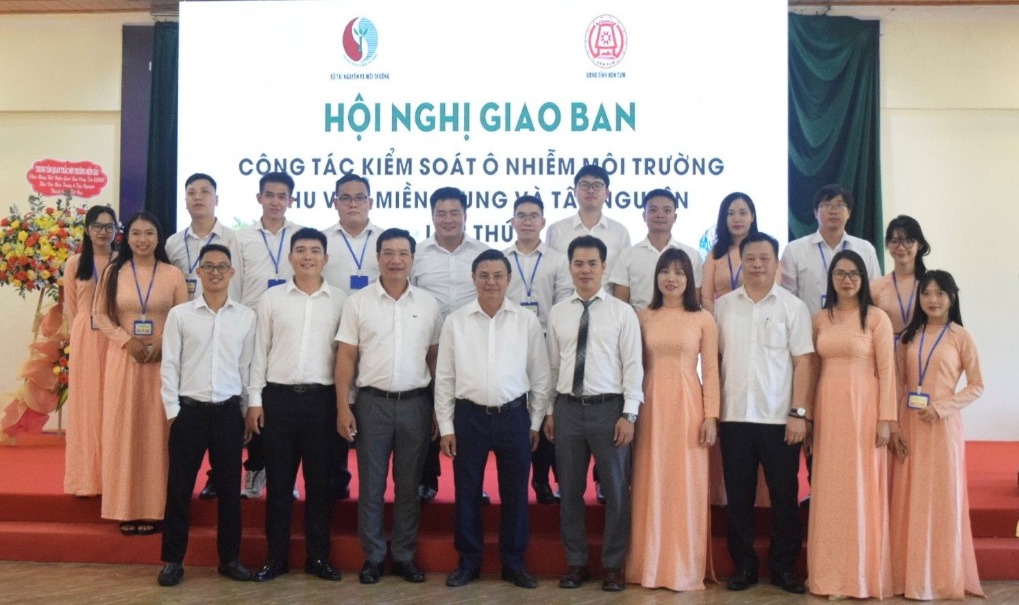 tap-the-hoi-nghi.jpg