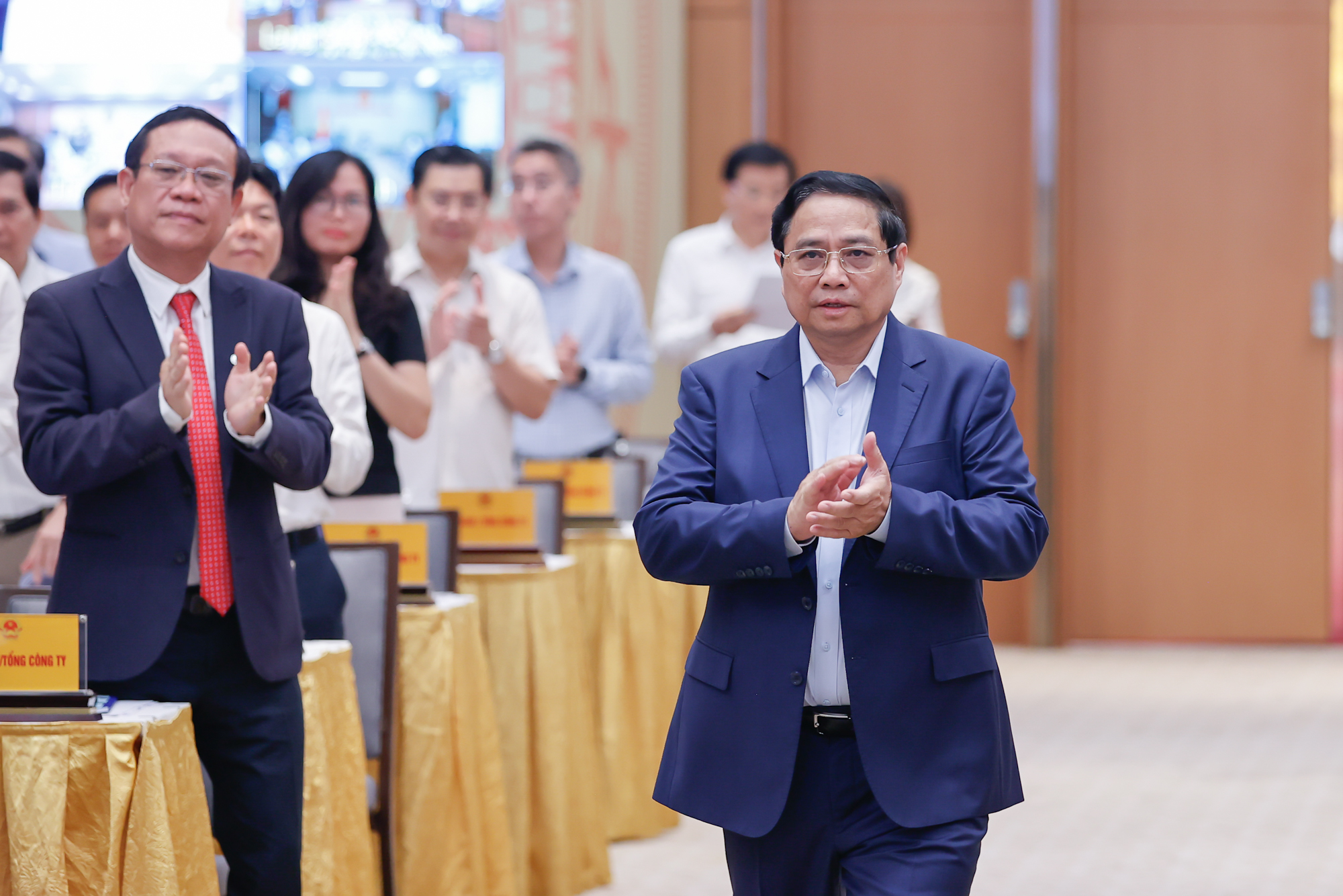 Thủ tướng: Giải pháp căn cơ, toàn diện, hiệu quả để tháo gỡ khó khăn, thúc đẩy sản xuất, kinh doanh vật liệu xây dựng- Ảnh 1. Thủ tướng: Giải pháp căn cơ, toàn diện, hiệu quả để tháo gỡ khó khăn, thúc đẩy sản xuất, kinh doanh vật liệu xây dựng- Ảnh 1.