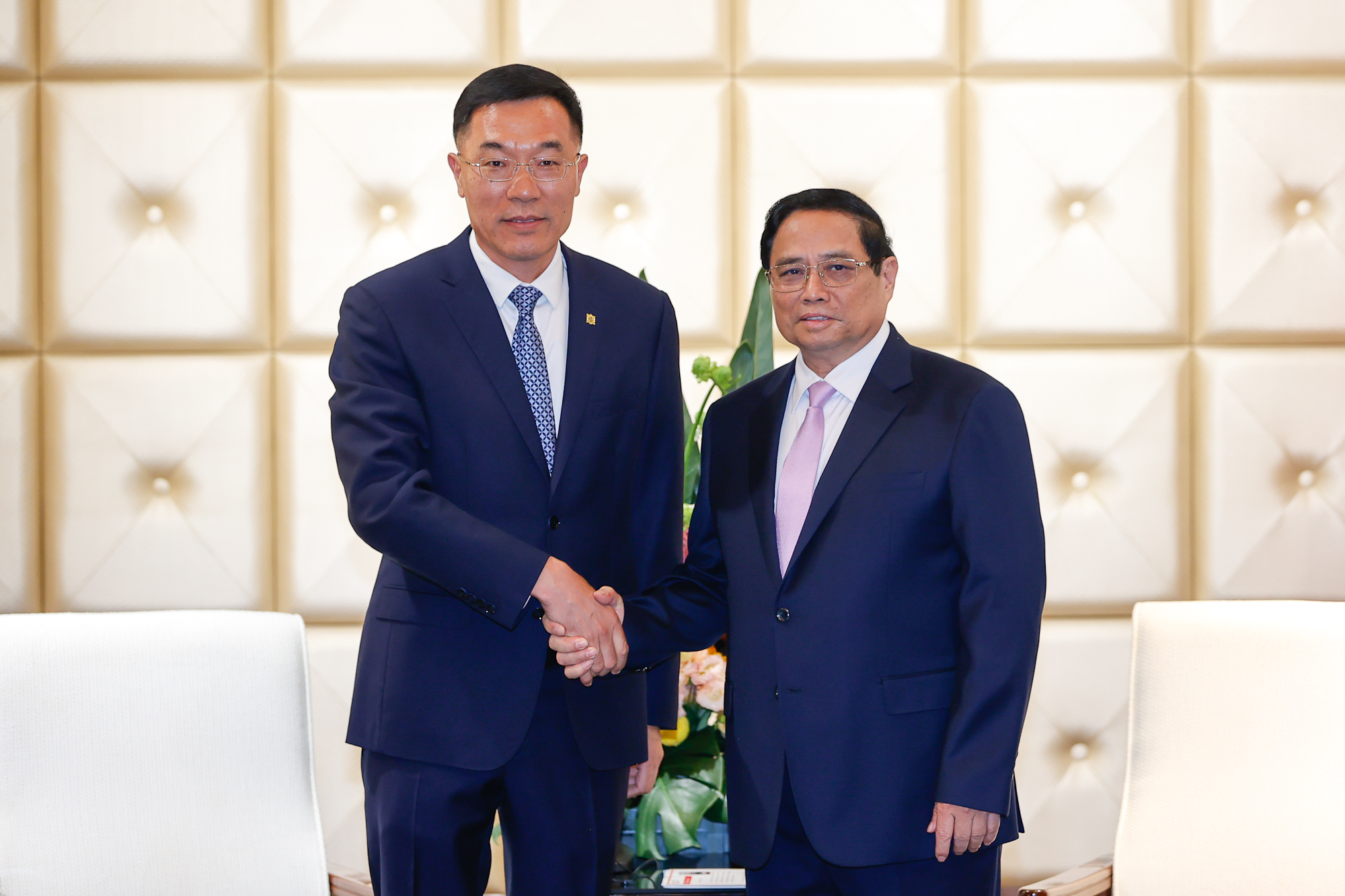 Thủ tướng tiếp lãnh đạo các tập đoàn đường sắt, điện lực hàng đầu Trung Quốc- Ảnh 1. Thủ tướng tiếp lãnh đạo các tập đoàn đường sắt, điện lực hàng đầu Trung Quốc- Ảnh 1.