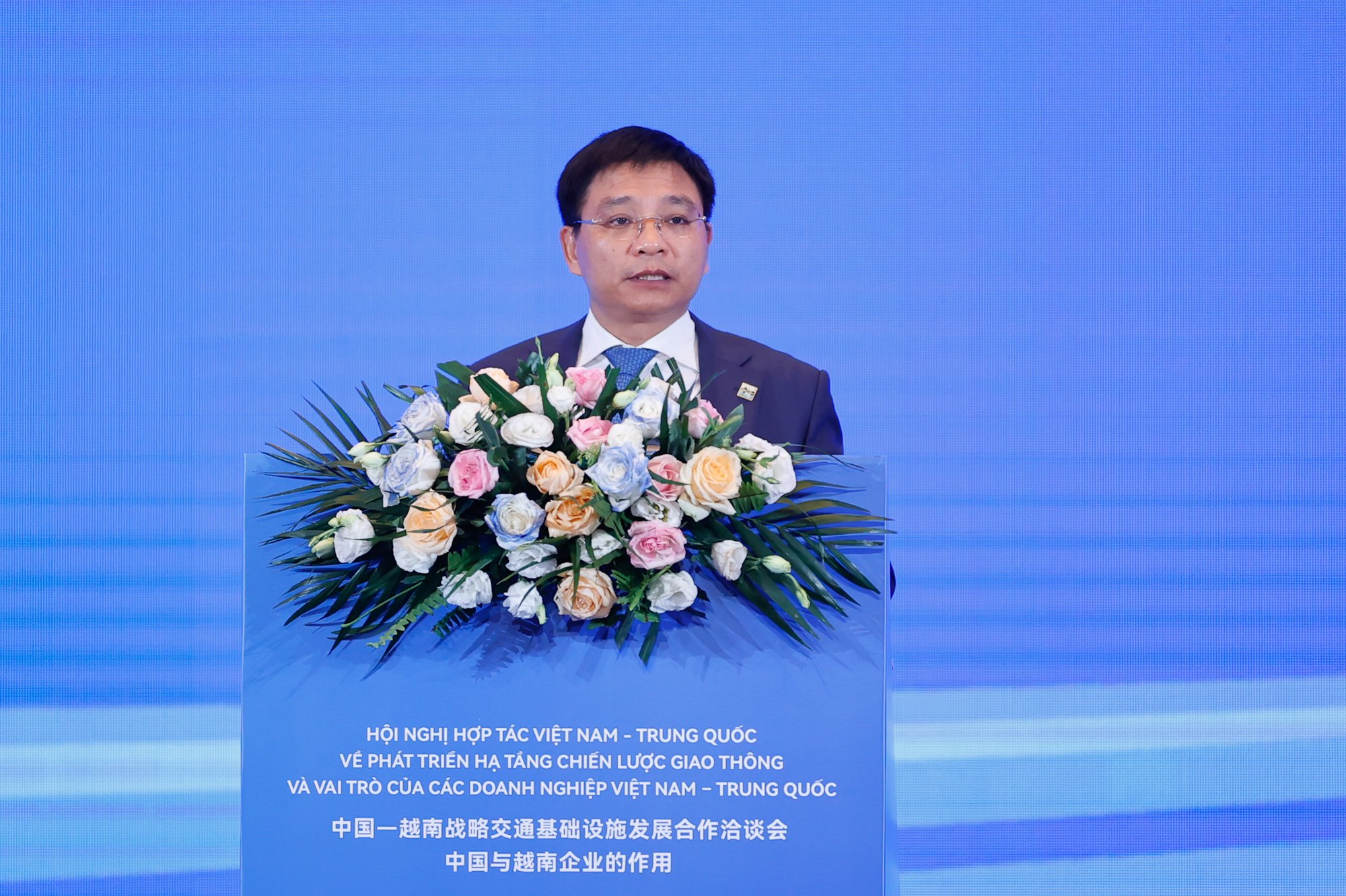 Thủ tướng Phạm Minh Chính: Thúc đẩy các dự án giao thông chiến lược, biểu tượng cho quan hệ Việt Nam-Trung Quốc- Ảnh 7. Thủ tướng Phạm Minh Chính: Thúc đẩy các dự án giao thông chiến lược, biểu tượng cho quan hệ Việt Nam-Trung Quốc- Ảnh 7.