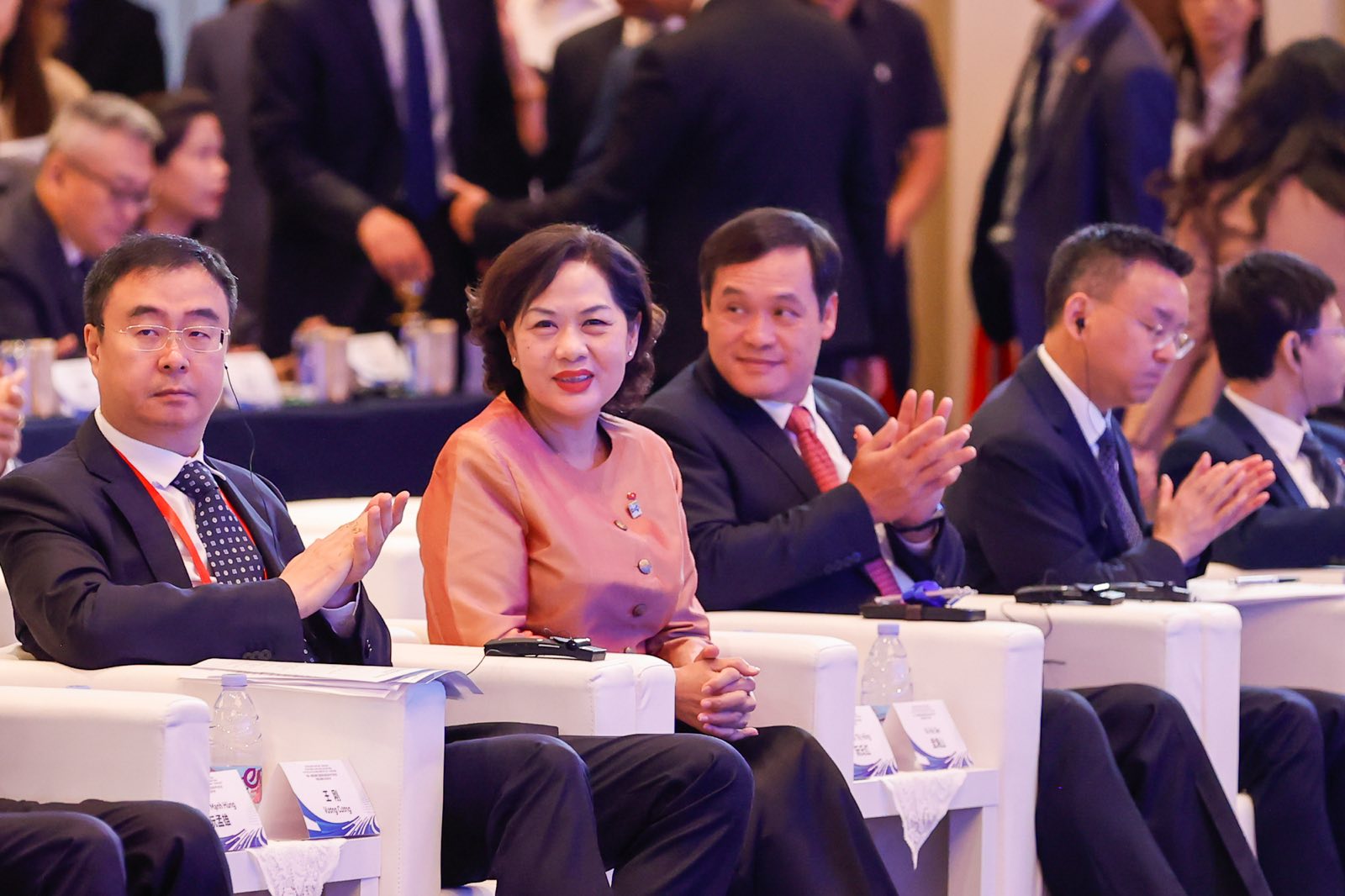 Thủ tướng Phạm Minh Chính: Thúc đẩy các dự án giao thông chiến lược, biểu tượng cho quan hệ Việt Nam-Trung Quốc- Ảnh 5. Thủ tướng Phạm Minh Chính: Thúc đẩy các dự án giao thông chiến lược, biểu tượng cho quan hệ Việt Nam-Trung Quốc- Ảnh 5.