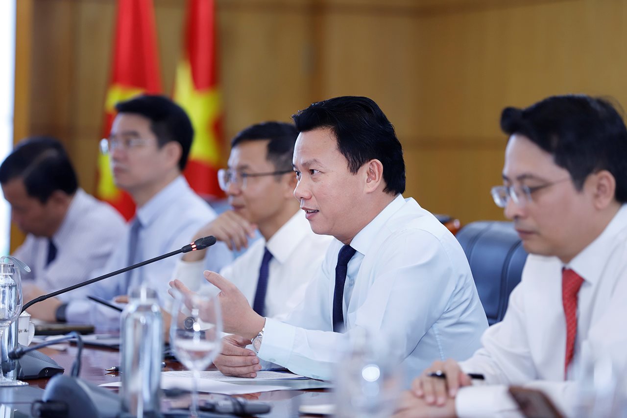 small_20240627_bo-truong-tiep-eu_5.jpg