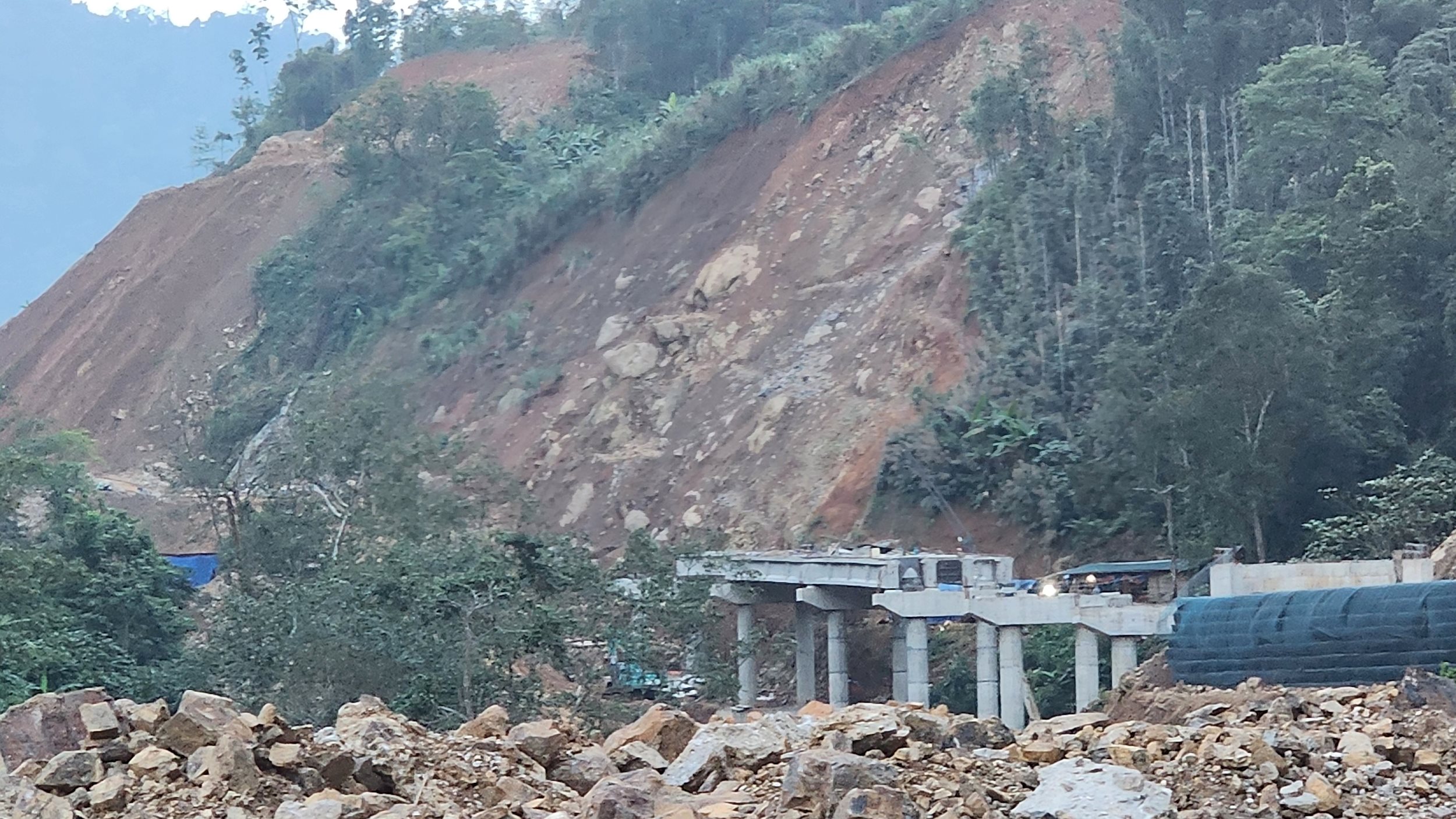 bkan-sat-lo-cham-tien-do-du-an-1-.jpg