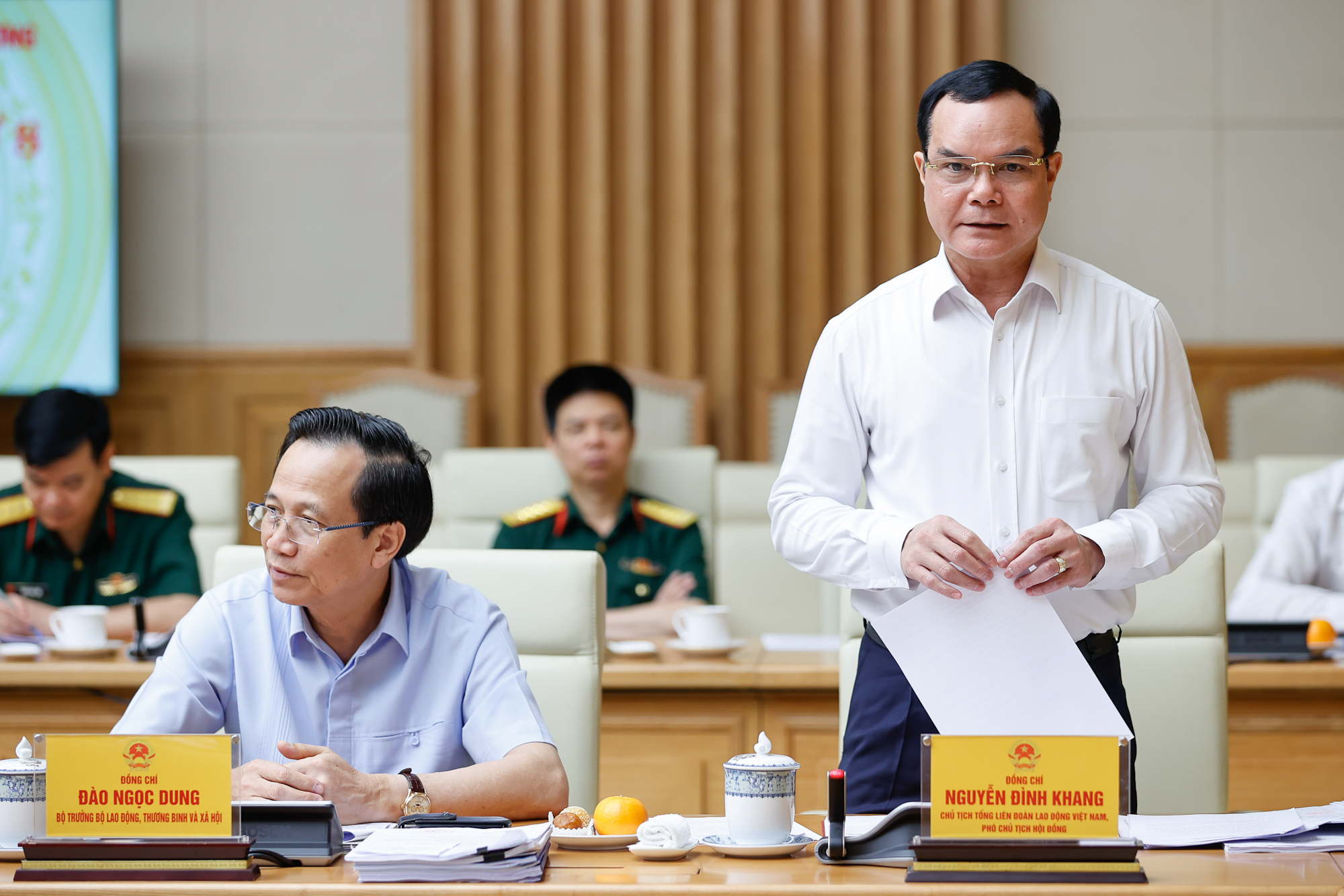 Đẩy mạnh thi đua để huy động sức mạnh, tạo động lực, truyền cảm hứng mới phát triển đất nước- Ảnh 4. Đẩy mạnh thi đua để huy động sức mạnh, tạo động lực, truyền cảm hứng mới phát triển đất nước- Ảnh 4.