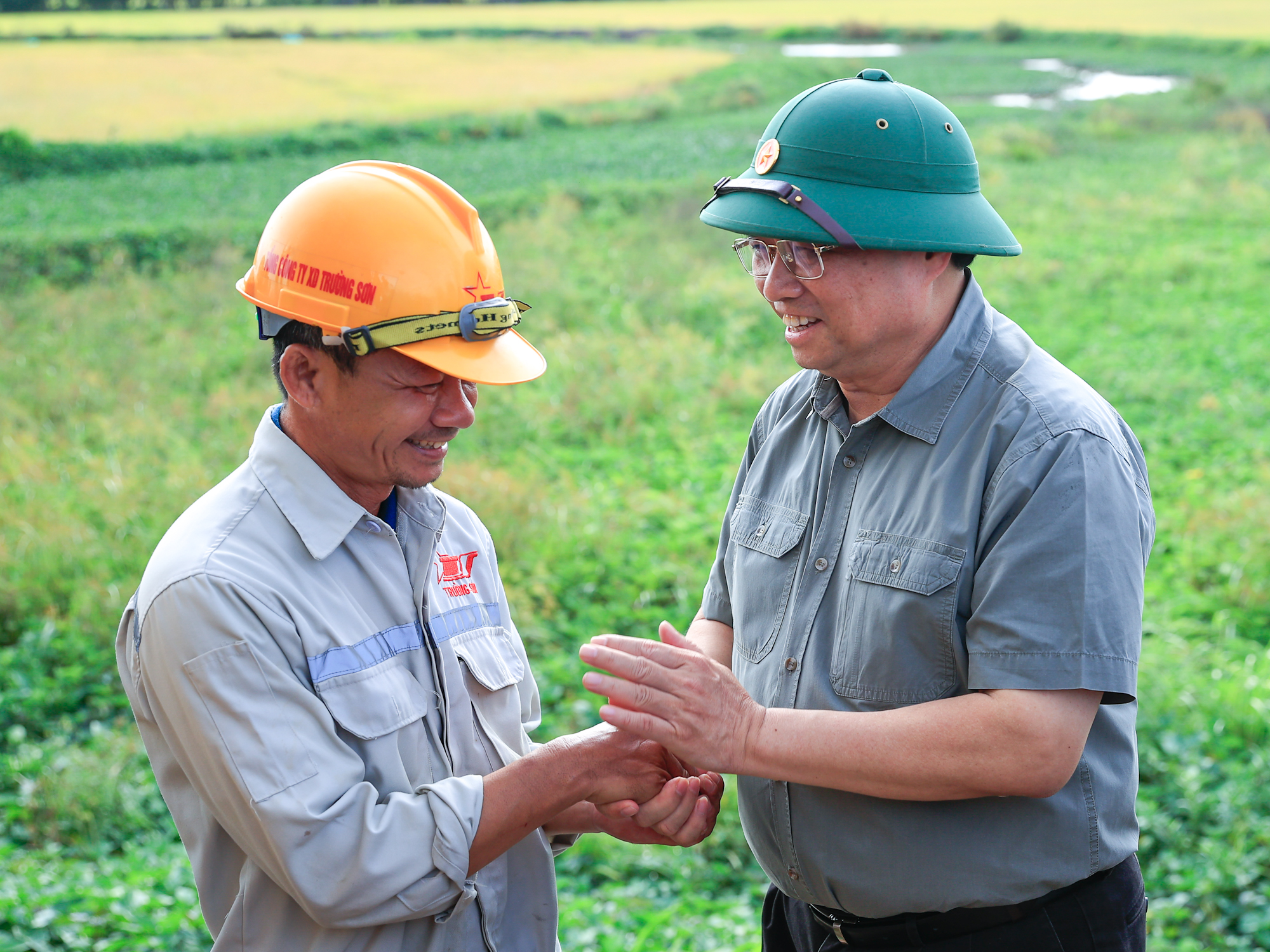 Thủ tướng: Dứt khoát hoàn thành cao tốc Cần Thơ - Cà Mau vào cuối năm 2025- Ảnh 5. Thủ tướng: Dứt khoát hoàn thành cao tốc Cần Thơ - Cà Mau vào cuối năm 2025- Ảnh 5.