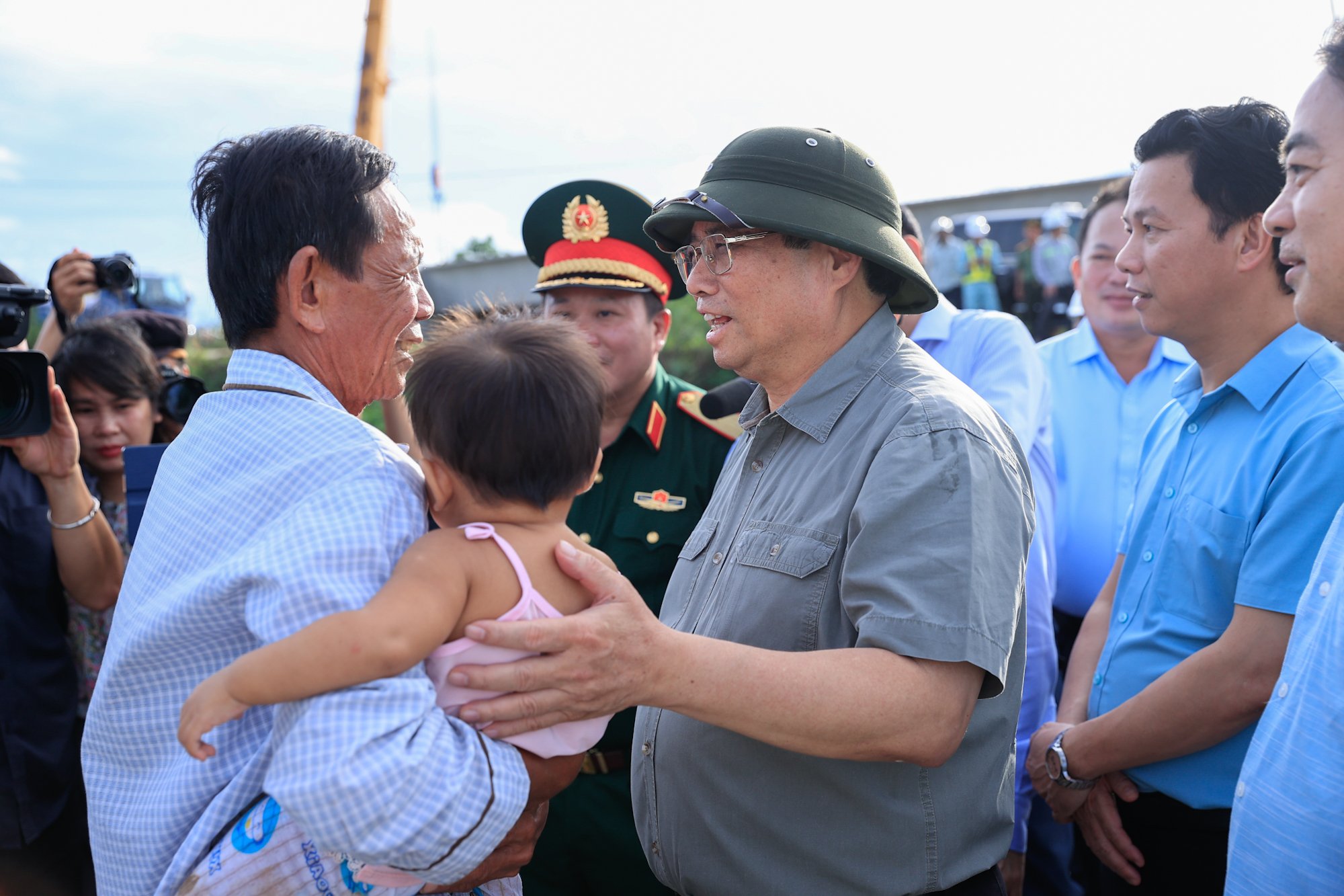 Thủ tướng: Dứt khoát hoàn thành cao tốc Cần Thơ - Cà Mau vào cuối năm 2025- Ảnh 6. Thủ tướng: Dứt khoát hoàn thành cao tốc Cần Thơ - Cà Mau vào cuối năm 2025- Ảnh 6.