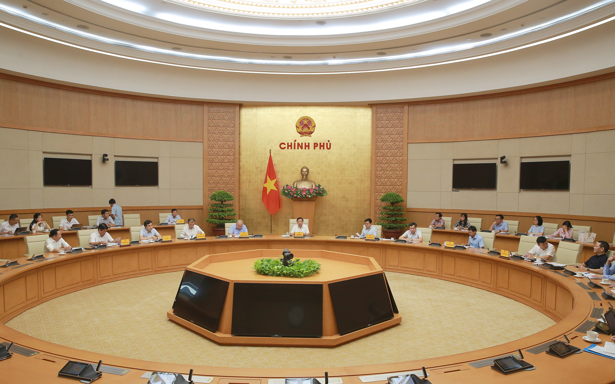 Xây dựng thị trường điện cạnh tranh hoàn chỉnh, mở không gian mới cho năng lượng tái tạo- Ảnh 5. Xây dựng thị trường điện cạnh tranh hoàn chỉnh, mở không gian mới cho năng lượng tái tạo- Ảnh 5.