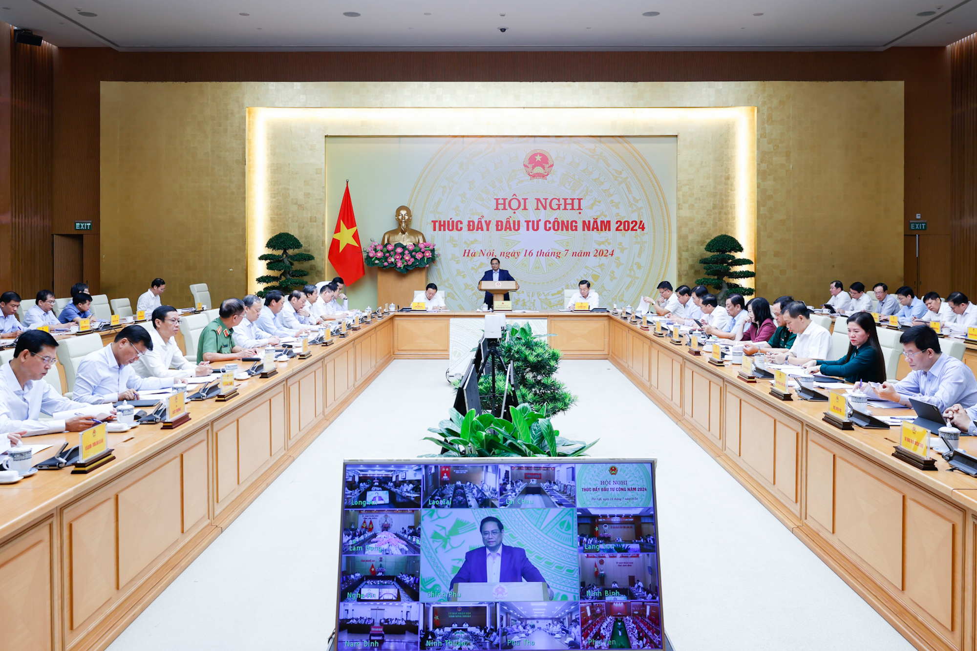 Thủ tướng: '5 quyết tâm', '5 bảo đảm' để thúc đẩy giải ngân, sử dụng hiệu quả nhất nguồn vốn gần 670 nghìn tỷ đồng- Ảnh 10. Thủ tướng: '5 quyết tâm', '5 bảo đảm' để thúc đẩy giải ngân, sử dụng hiệu quả nhất nguồn vốn gần 670 nghìn tỷ đồng- Ảnh 10.