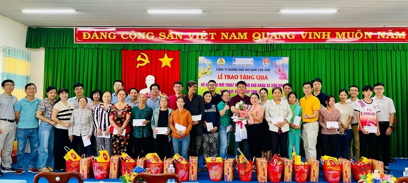 a2.-tang-qua-tu-thien.jpg