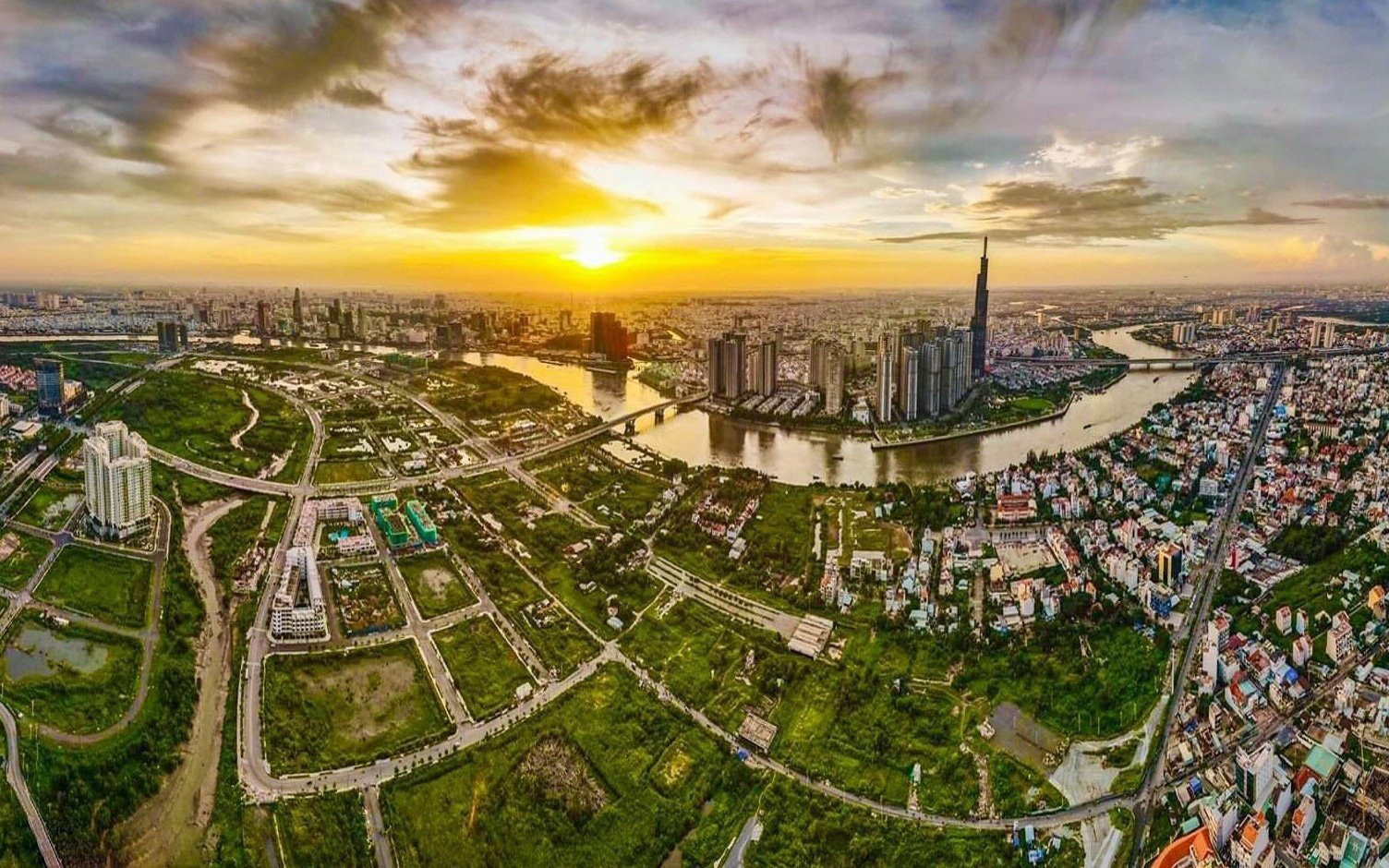 luat-dat-dai-2024-da-mo-rong-quyen-su-dung-dat-voi-nguoi-viet-nam-dinh-cu-o-nuoc-ngoai-la-cong-dan-viet-nam.jpg