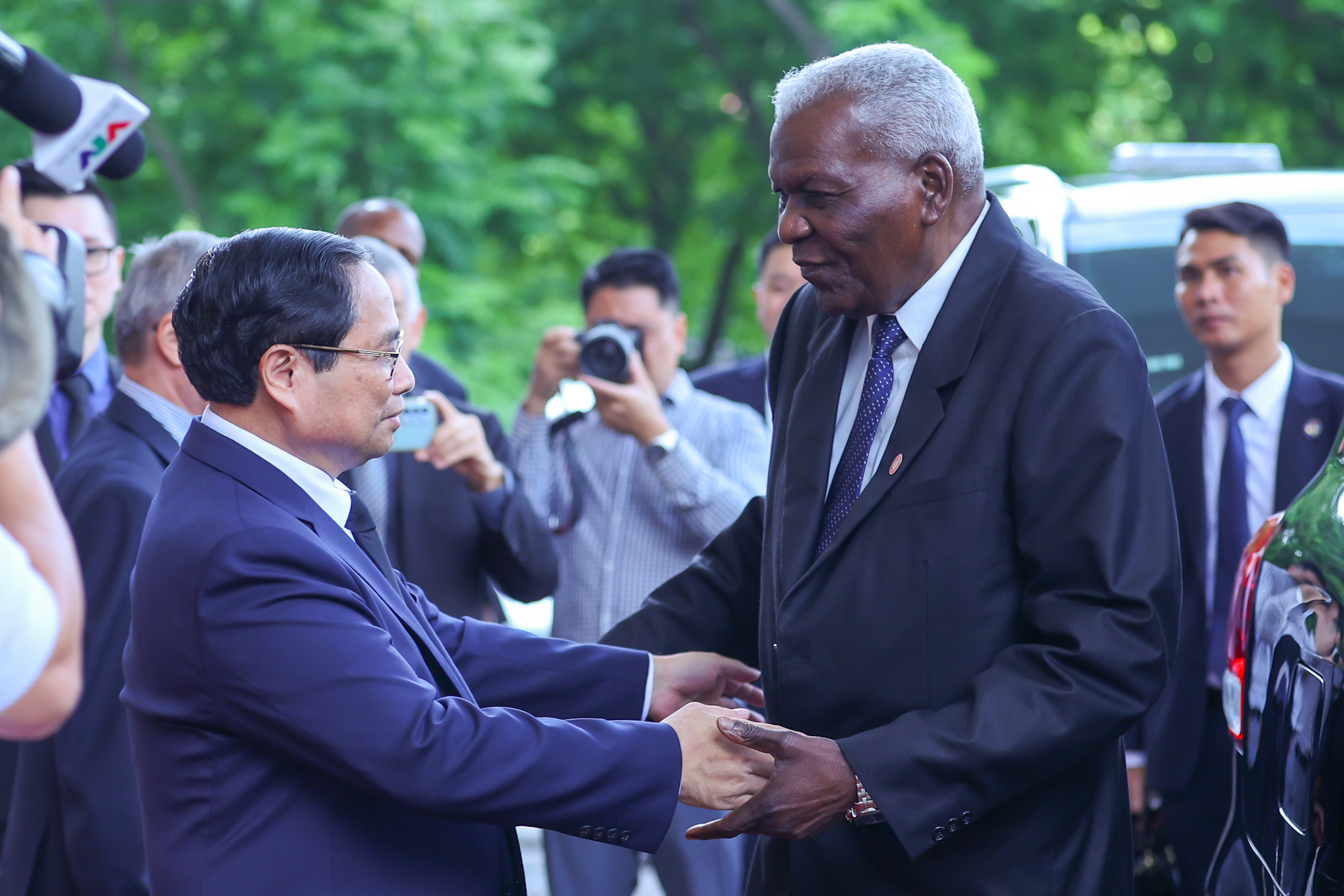 Thủ tướng Phạm Minh Chính tiếp Chủ tịch Quốc hội Cuba sang dự lễ tang Tổng Bí thư Nguyễn Phú Trọng- Ảnh 1. Thủ tướng Phạm Minh Chính tiếp Chủ tịch Quốc hội Cuba sang dự lễ tang Tổng Bí thư Nguyễn Phú Trọng- Ảnh 1.