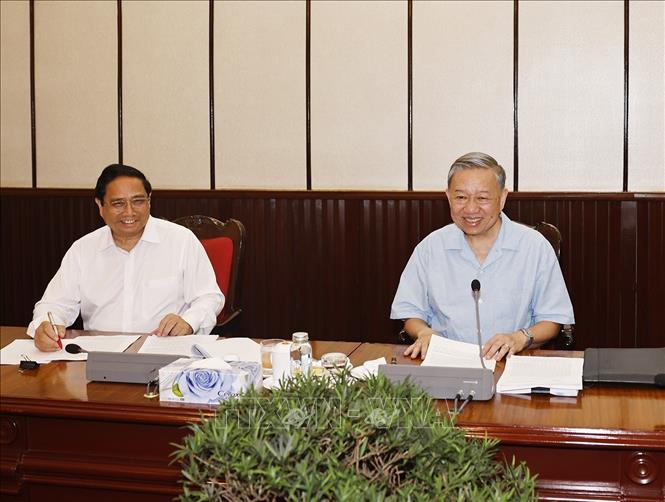 Tổng Bí thư, Chủ tịch nước Tô Lâm chủ trì Phiên họp thường kỳ Lãnh đạo chủ chốt- Ảnh 2. Tổng Bí thư, Chủ tịch nước Tô Lâm chủ trì Phiên họp thường kỳ Lãnh đạo chủ chốt- Ảnh 2.