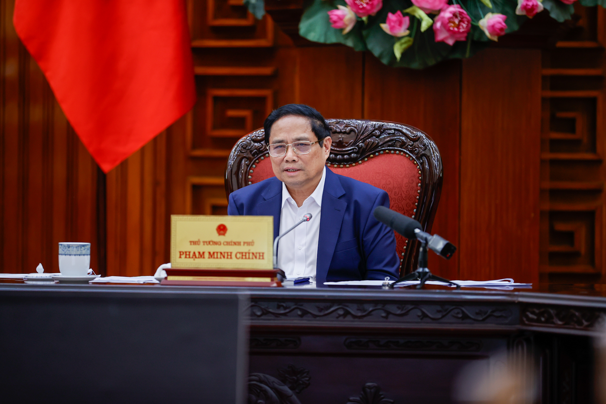 Thủ tướng Phạm Minh Chính: Đẩy mạnh phân cấp, phân quyền và cắt giảm thủ tục hành chính- Ảnh 8. Thủ tướng Phạm Minh Chính: Đẩy mạnh phân cấp, phân quyền và cắt giảm thủ tục hành chính- Ảnh 8.