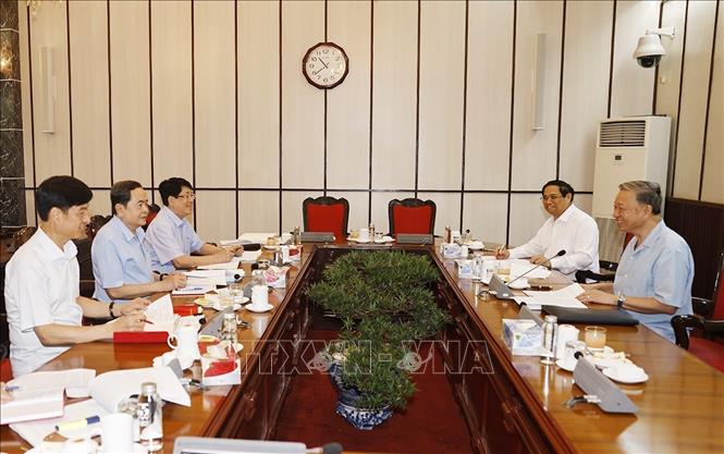 Tổng Bí thư, Chủ tịch nước Tô Lâm chủ trì Phiên họp thường kỳ Lãnh đạo chủ chốt- Ảnh 1. Tổng Bí thư, Chủ tịch nước Tô Lâm chủ trì Phiên họp thường kỳ Lãnh đạo chủ chốt- Ảnh 1.