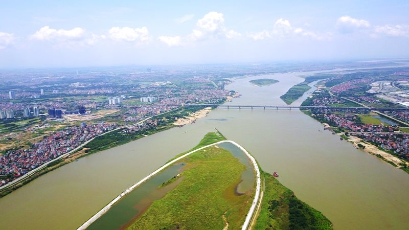 thanhphobensonghong.jpg