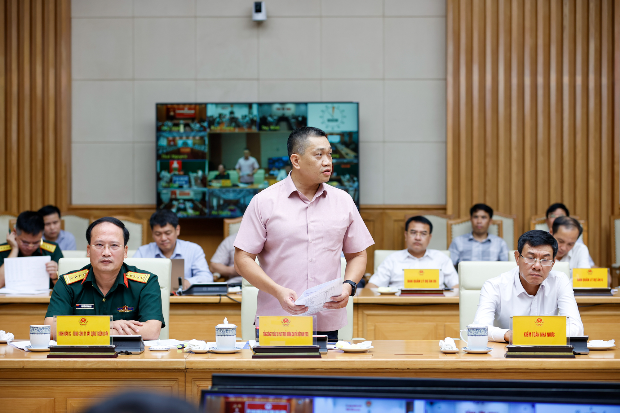 Thủ tướng: Tăng tốc, bứt phá để hoàn thành thêm 1.200 km cao tốc vào năm 2025- Ảnh 8. Thủ tướng: Tăng tốc, bứt phá để hoàn thành thêm 1.200 km cao tốc vào năm 2025- Ảnh 8.